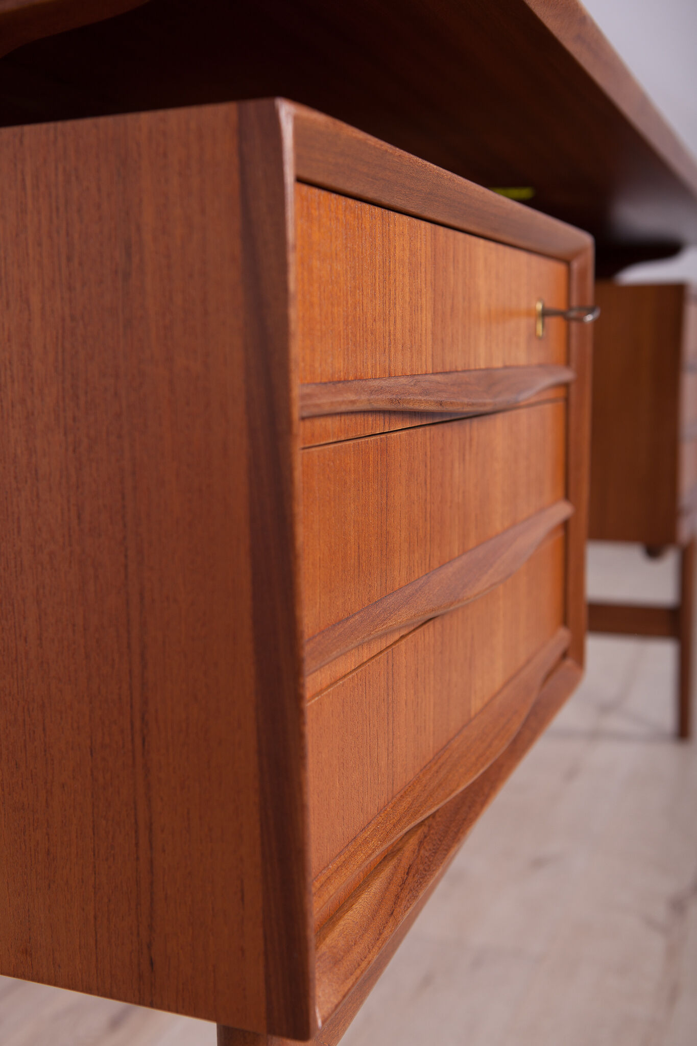 Mid-Century Freestanding Teak Desk, 1960s