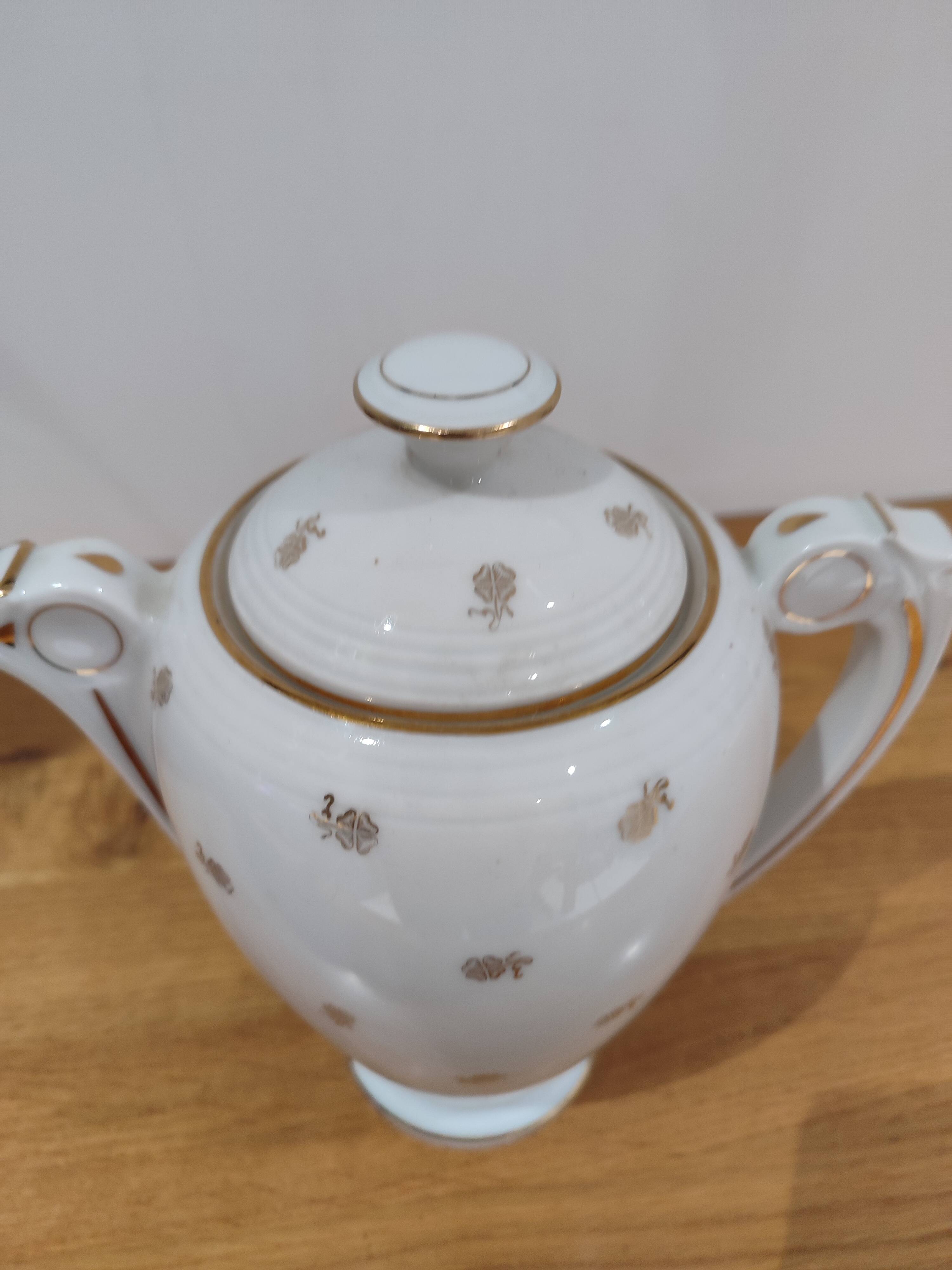 Cafetière porcelaine