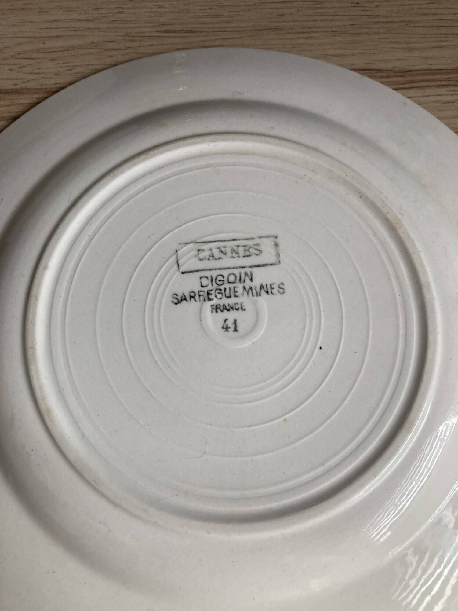 Digoin plate