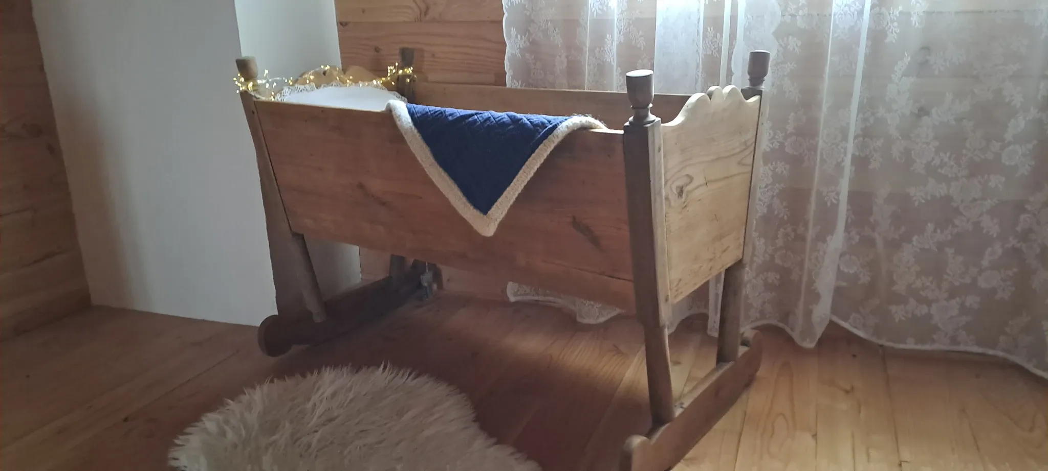 Antique pine cradle