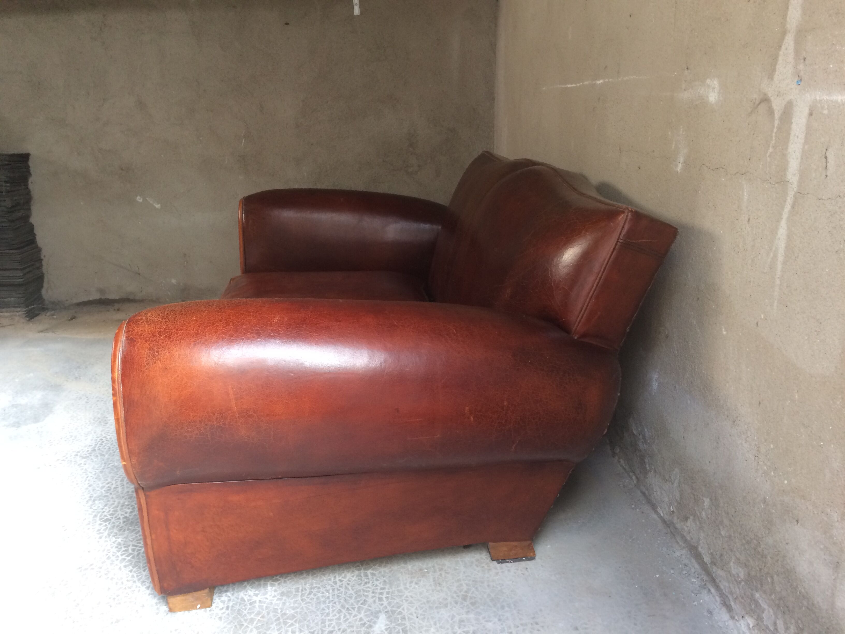 Canapé club cuir années 50