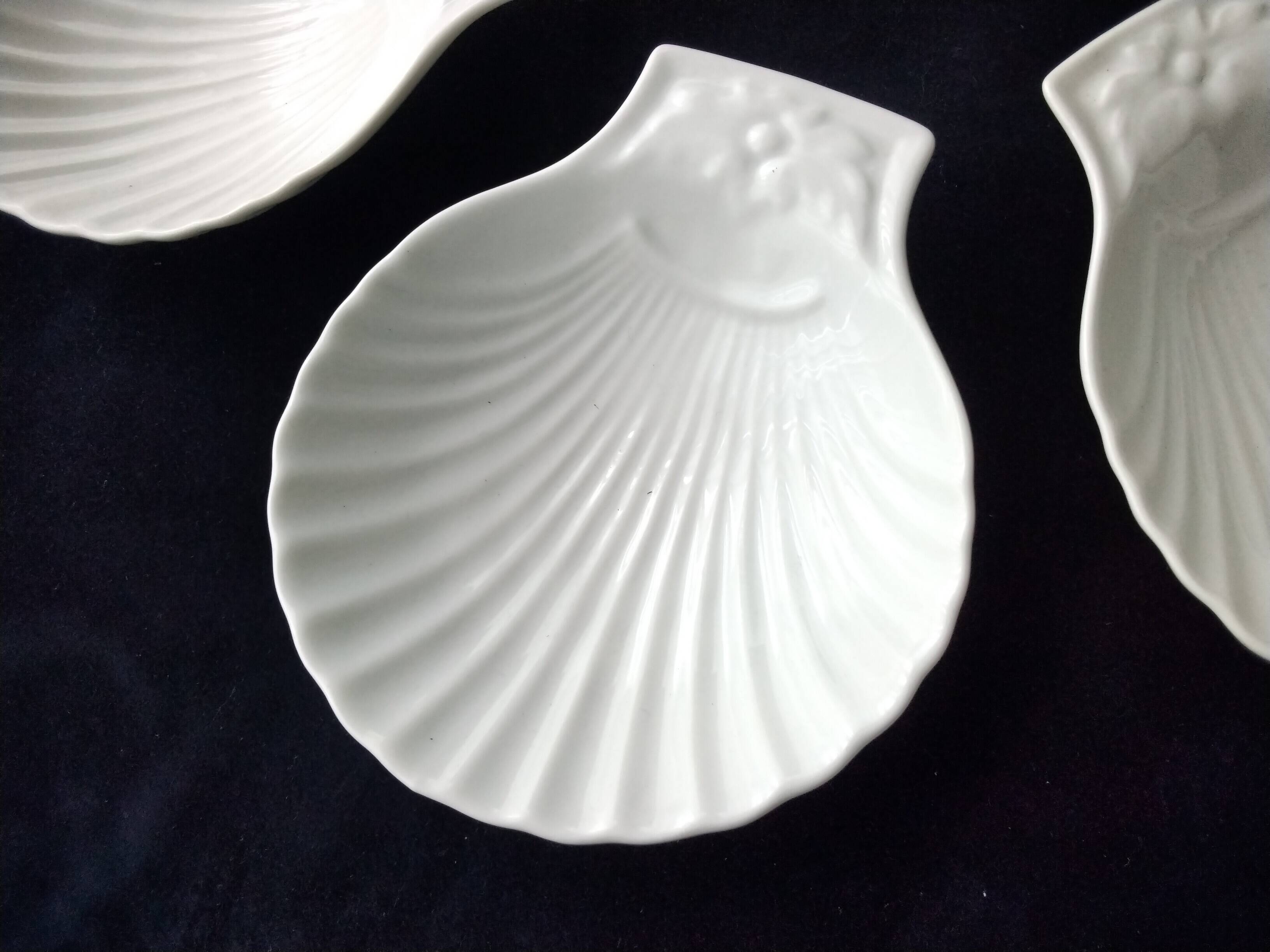 6 Pillivuyt White Porcelain Shell Bowls