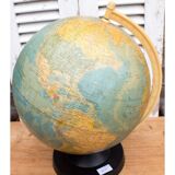 Terrestrial globe from 1971