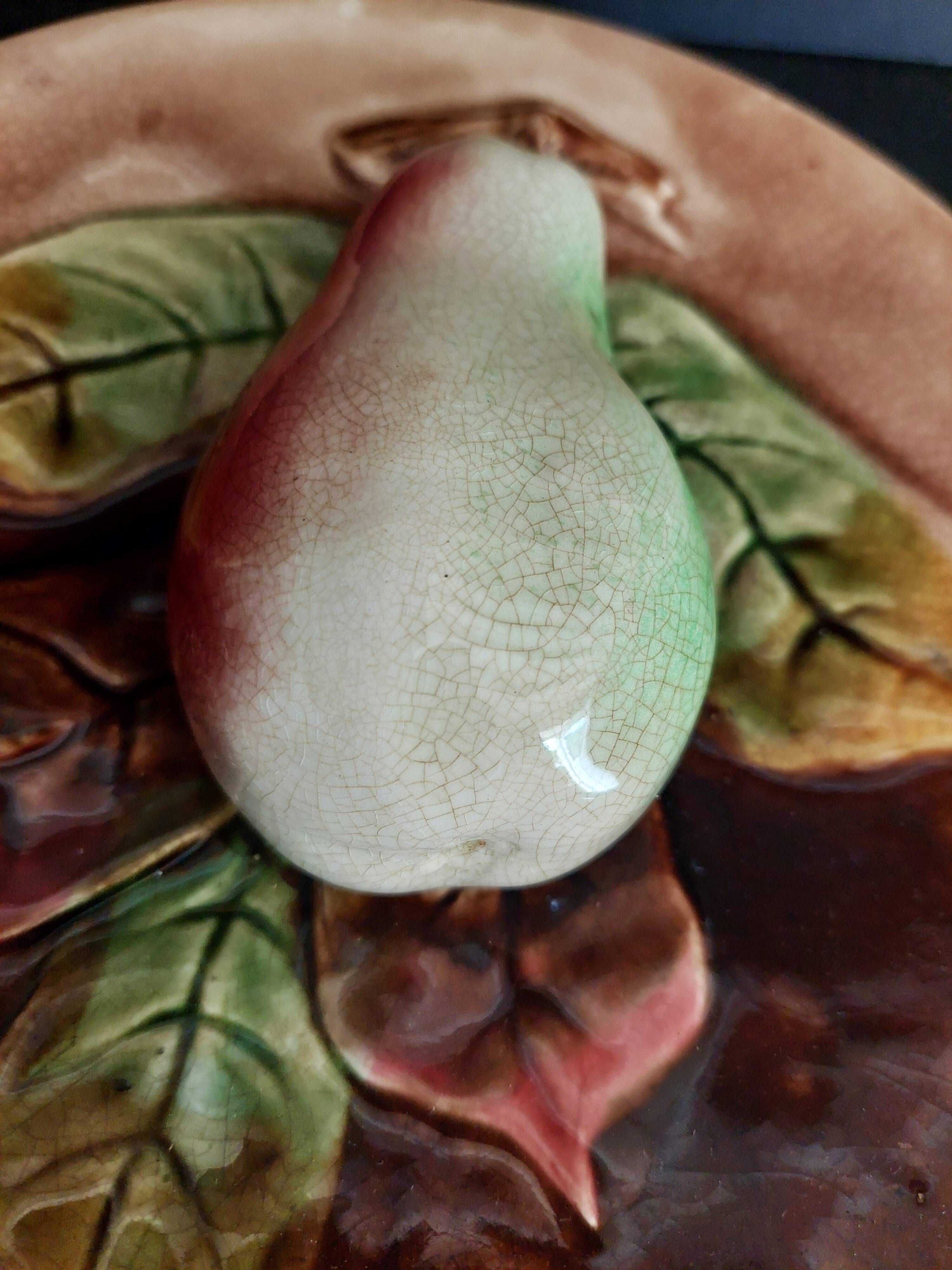 Barbotine plate pear in relief late 19th early 20th century