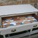 Commode vintage rénovée Greige Galuchat – Style campagne chic