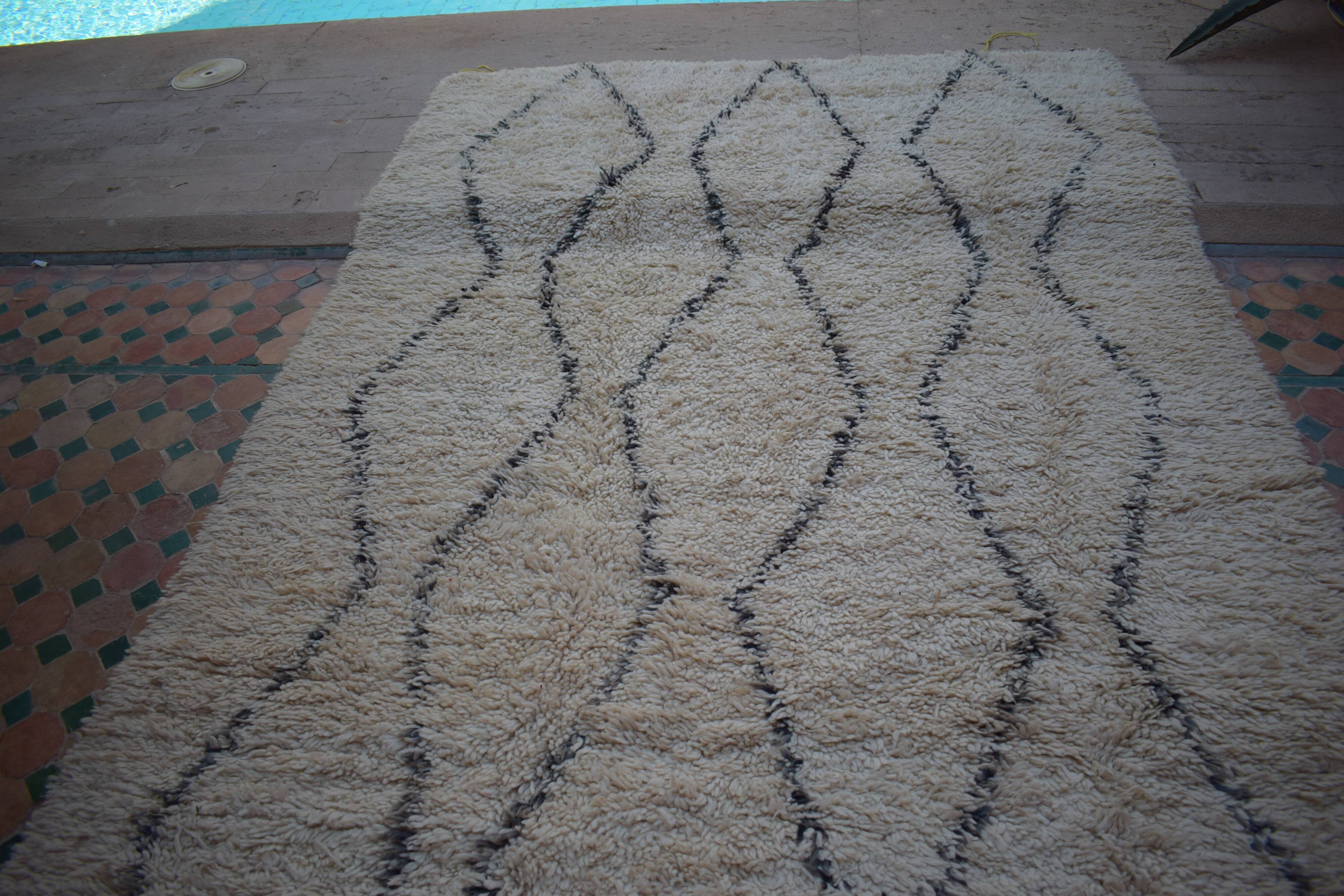 Lush beni ourain rug 330 x 190 cm