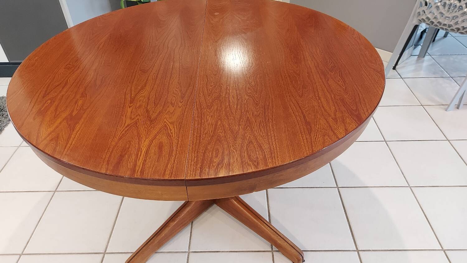 Baumann house extendable round table vintage 1970s