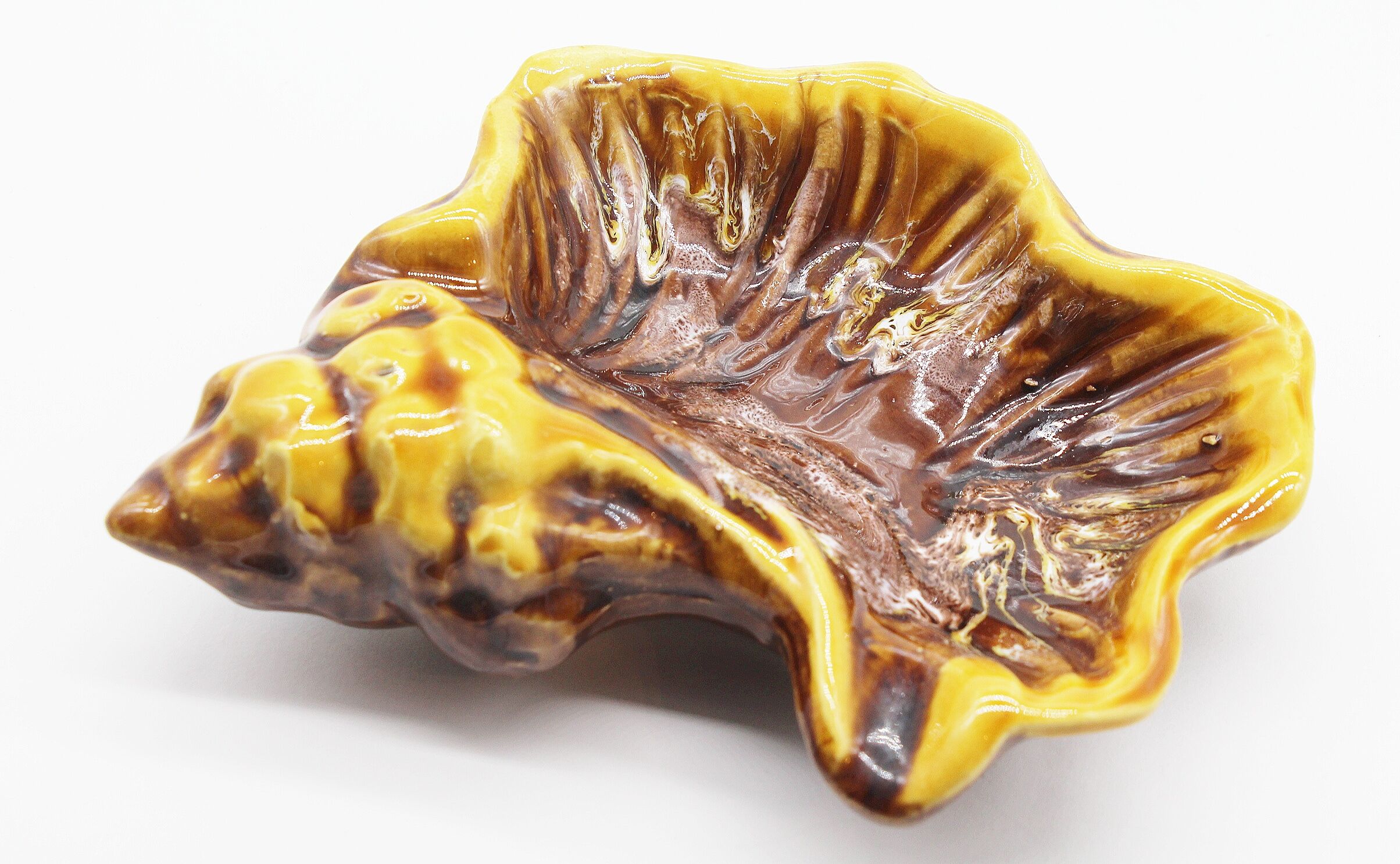 Ceramic shell catchall