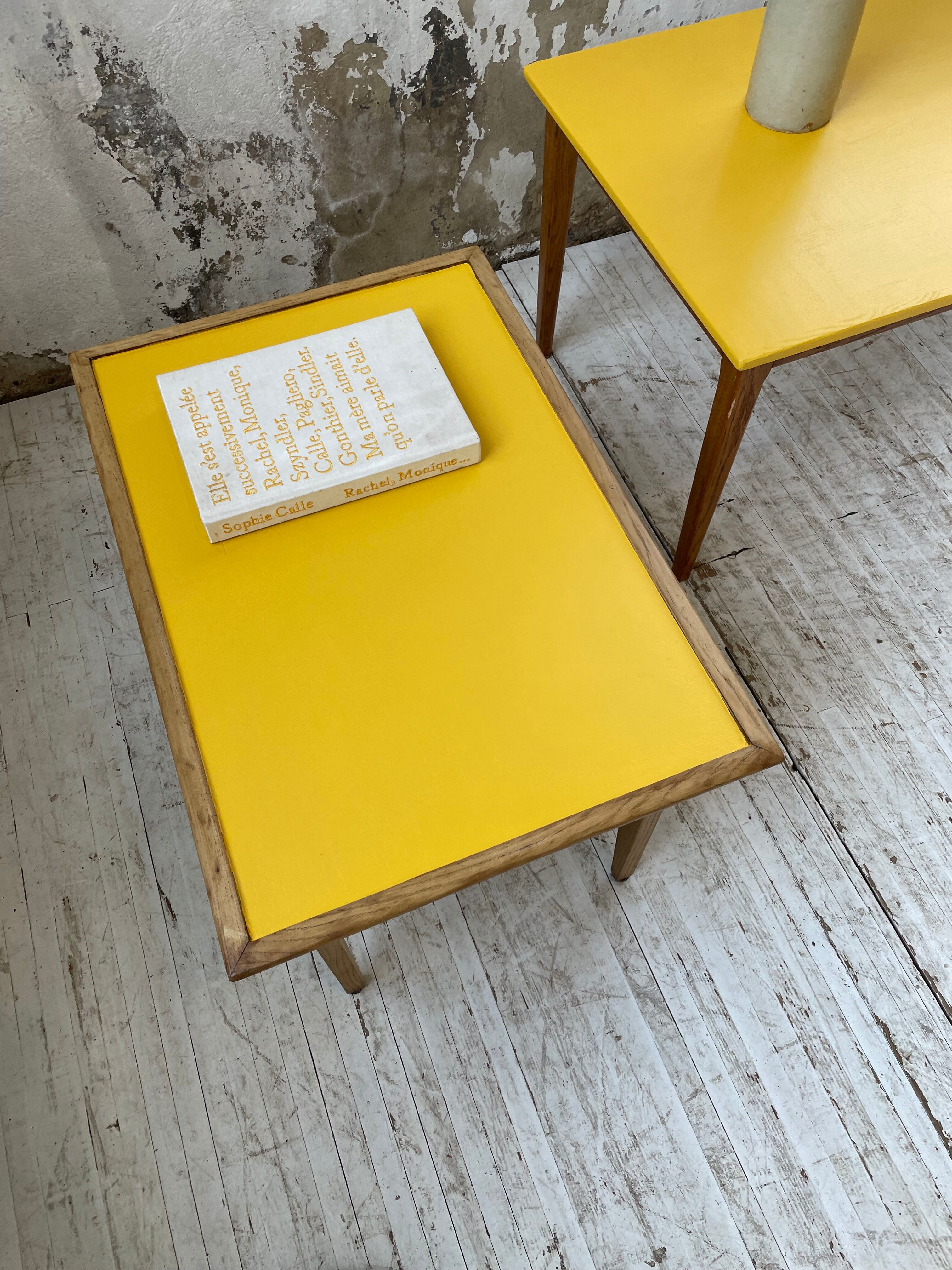 Duo de tables basses bois jaune