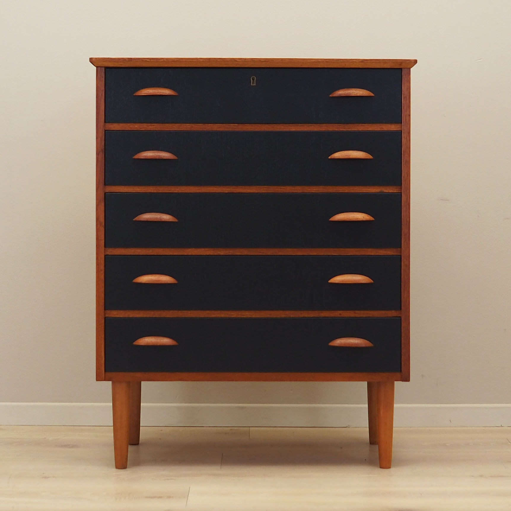 Teak chest of drawers, Danish design, 1970s, production: Denmark
