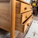 🌟 Very beautiful vintage 70s chest of drawers – Solid elm – Regain style