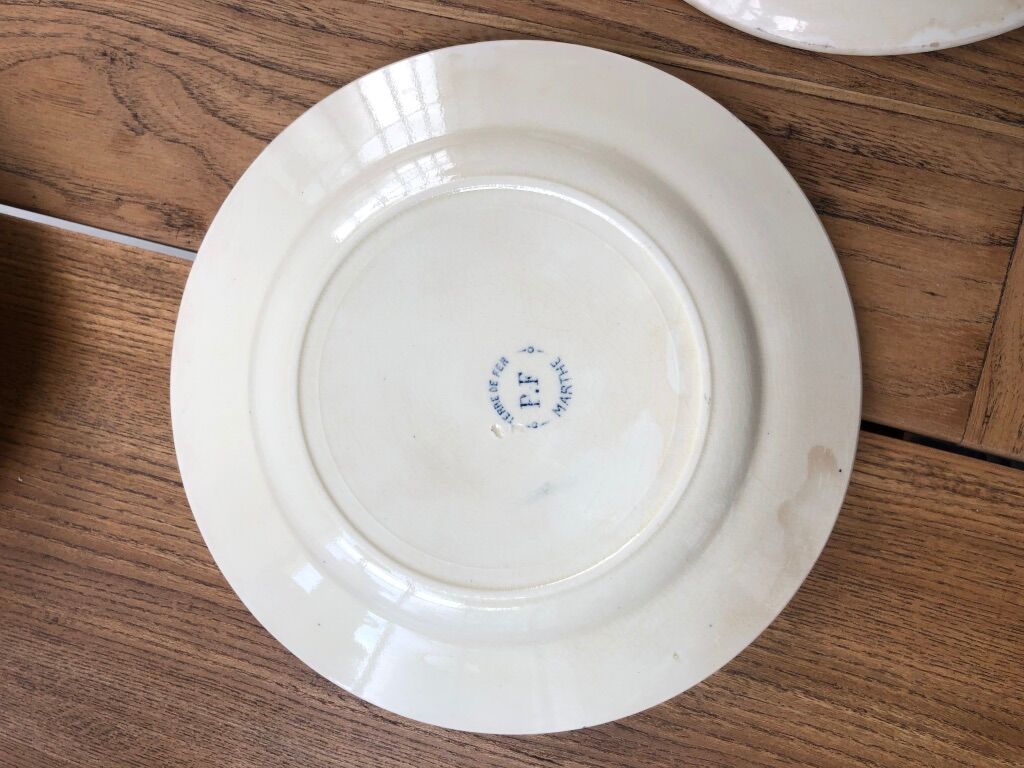 6 iron earth plates model "Marthe"