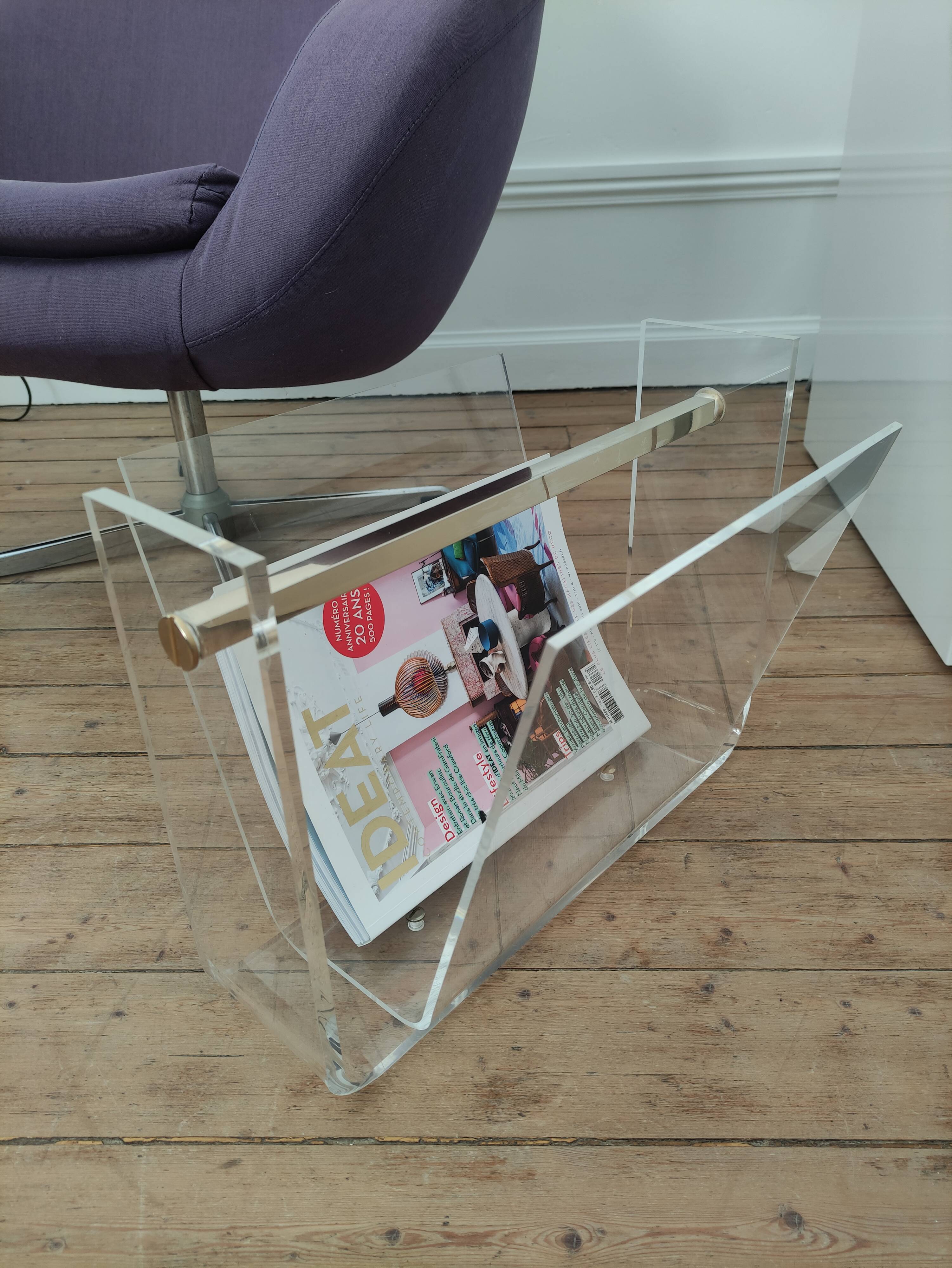David Lange's magazine holder