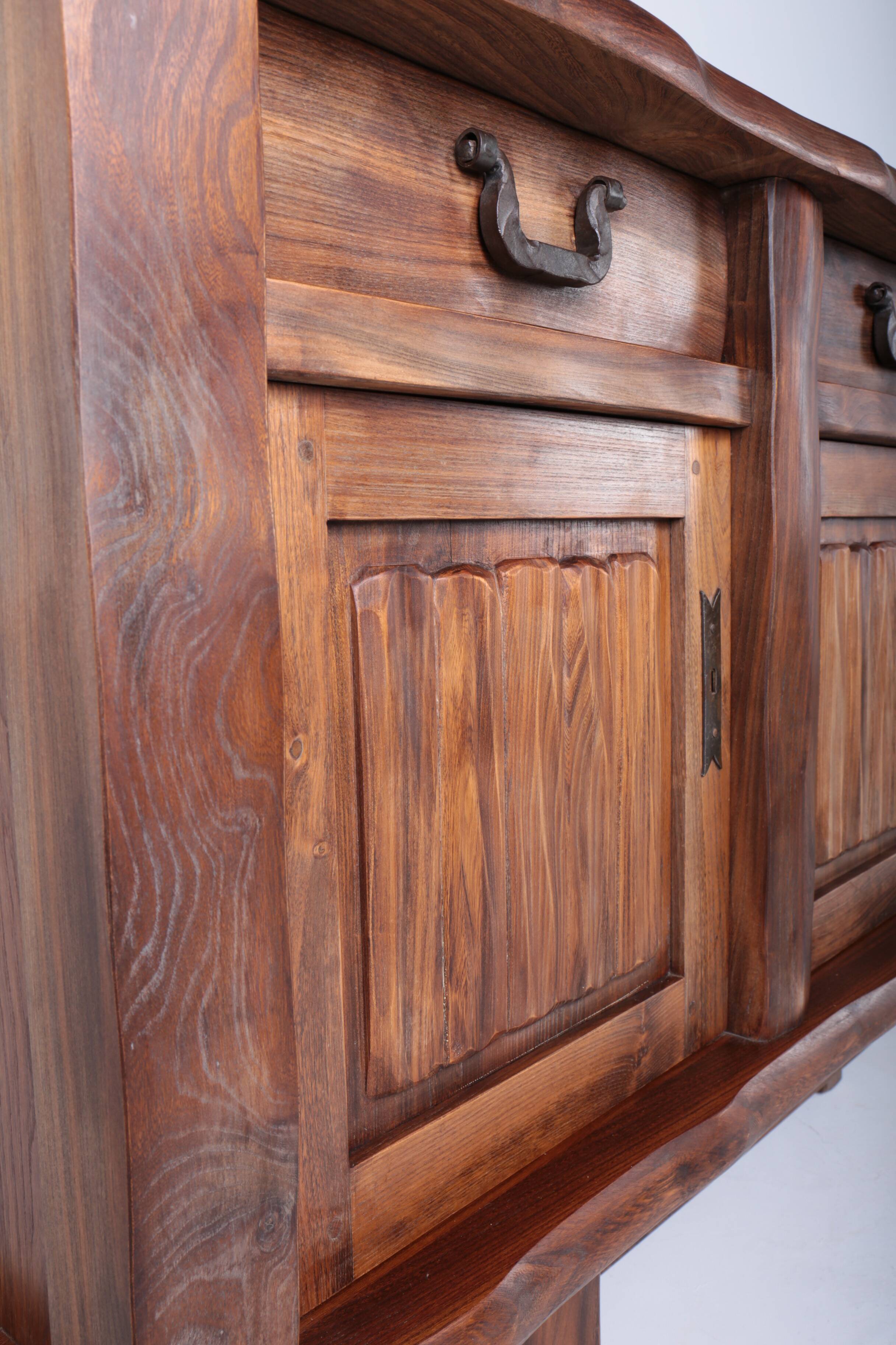 Large brutalist Aranjou sideboard in elm, 1960s