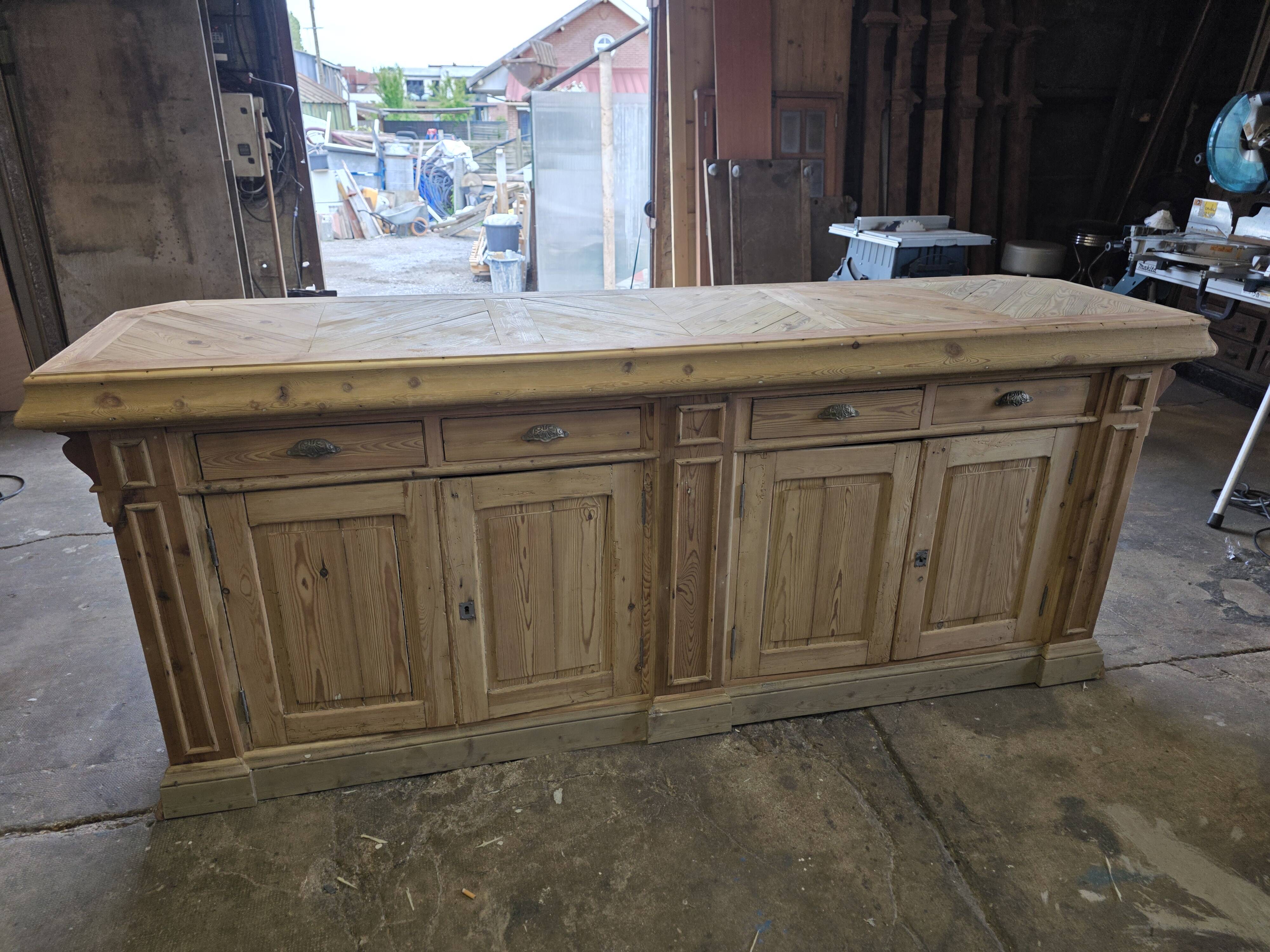 Trade counter