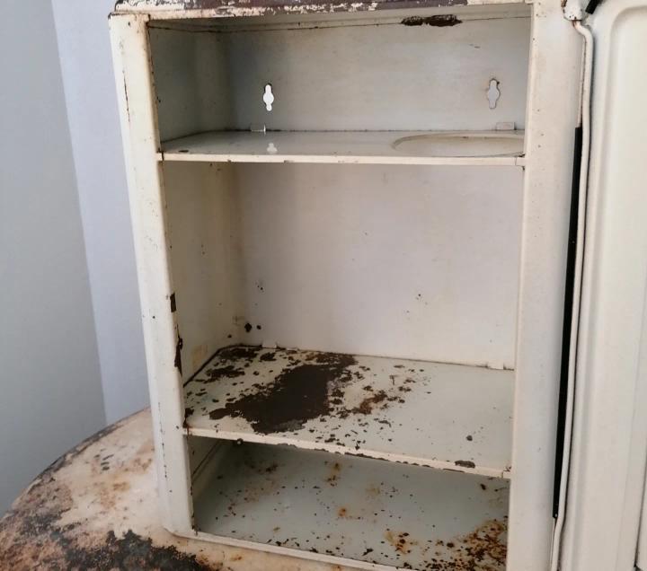 Metal wall toilet cabinet