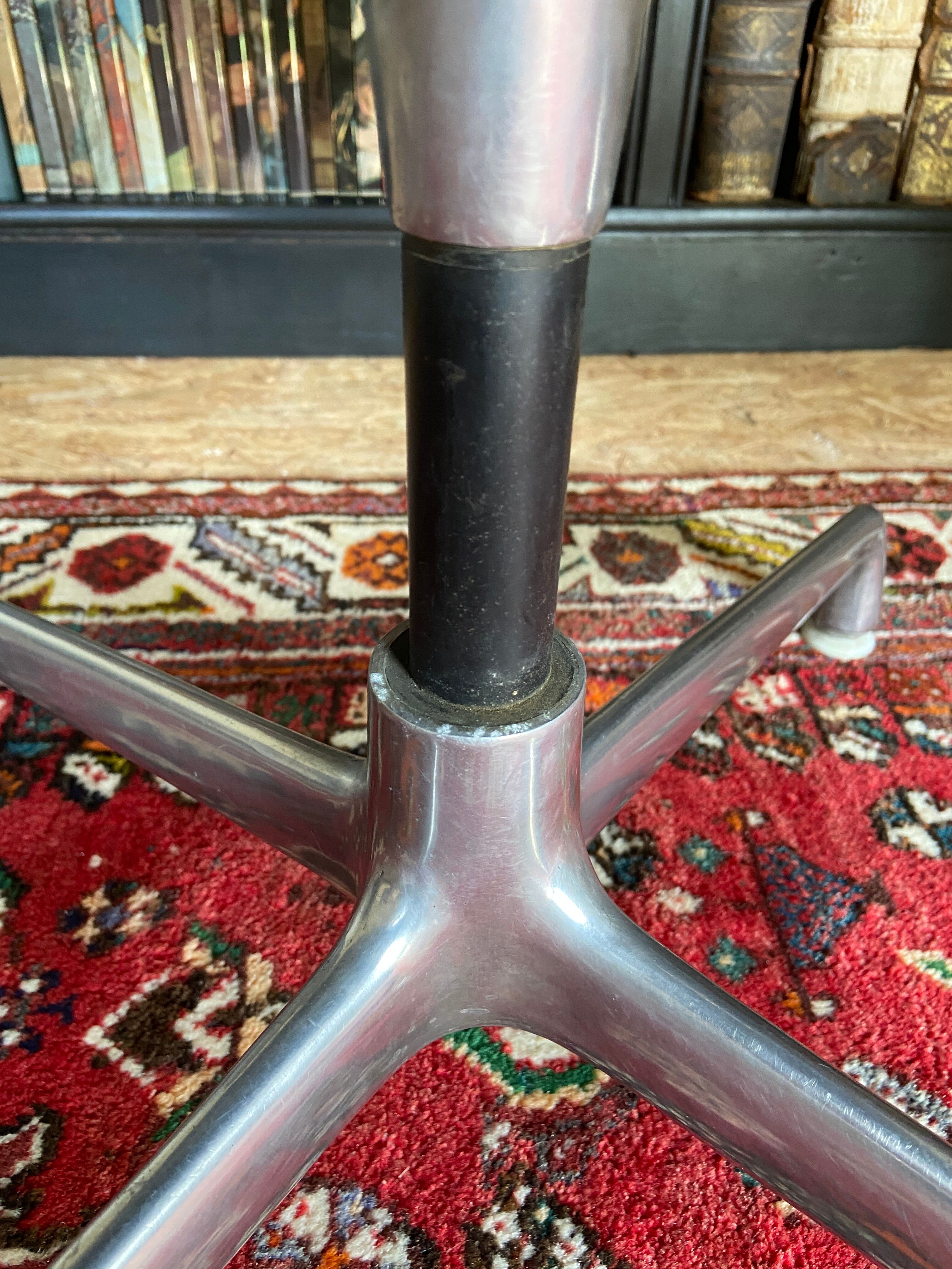 pair of Charles & Ray Eames chairs for Herman Miller model EA 106