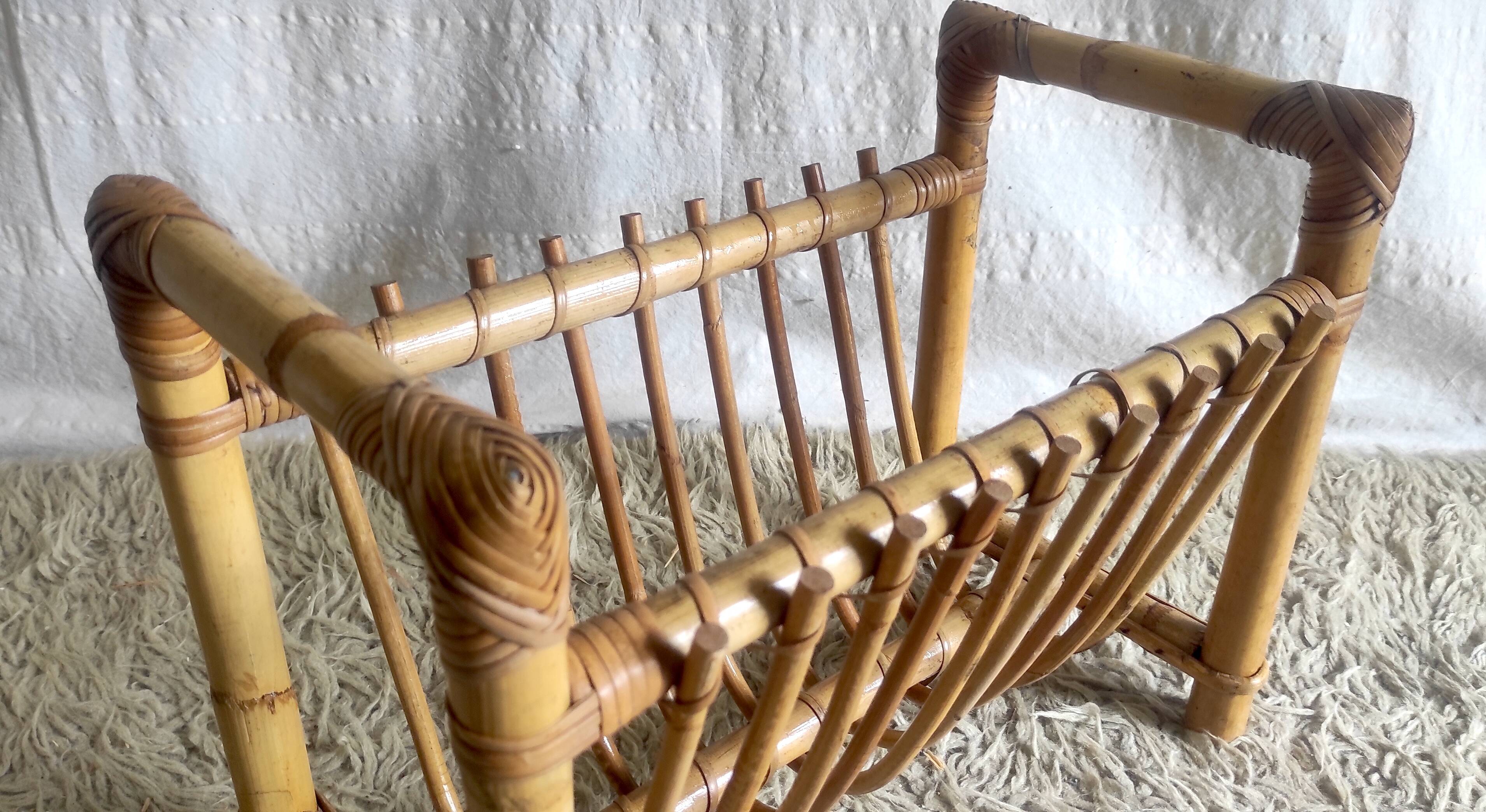 Rattan magazine rack - 60s/70s