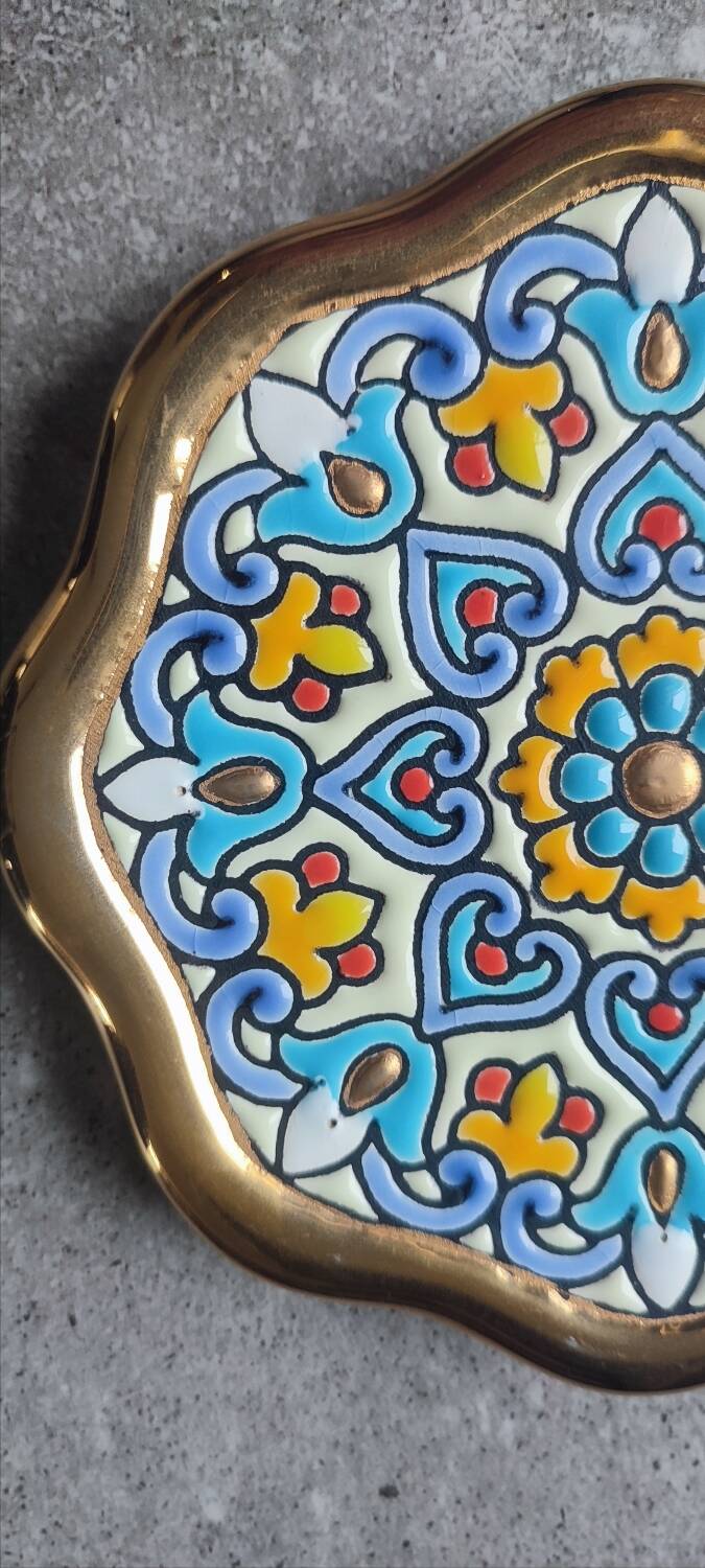 ARTECER Cuerda Seca trivet, 18 carat gold