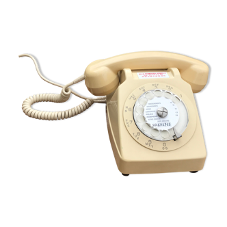 Retro dial phone