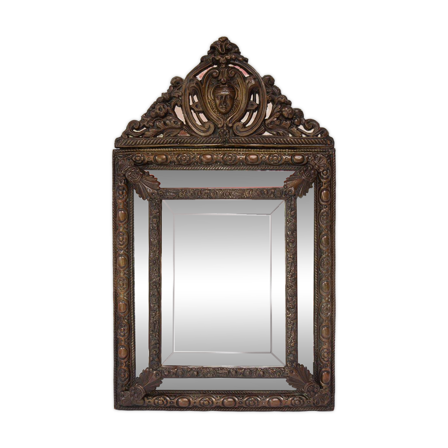 Ancien miroir français en laiton repoussé avec fronton XIXe siècle (56 cm)