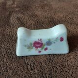 Set of 12 porcelain knife rests