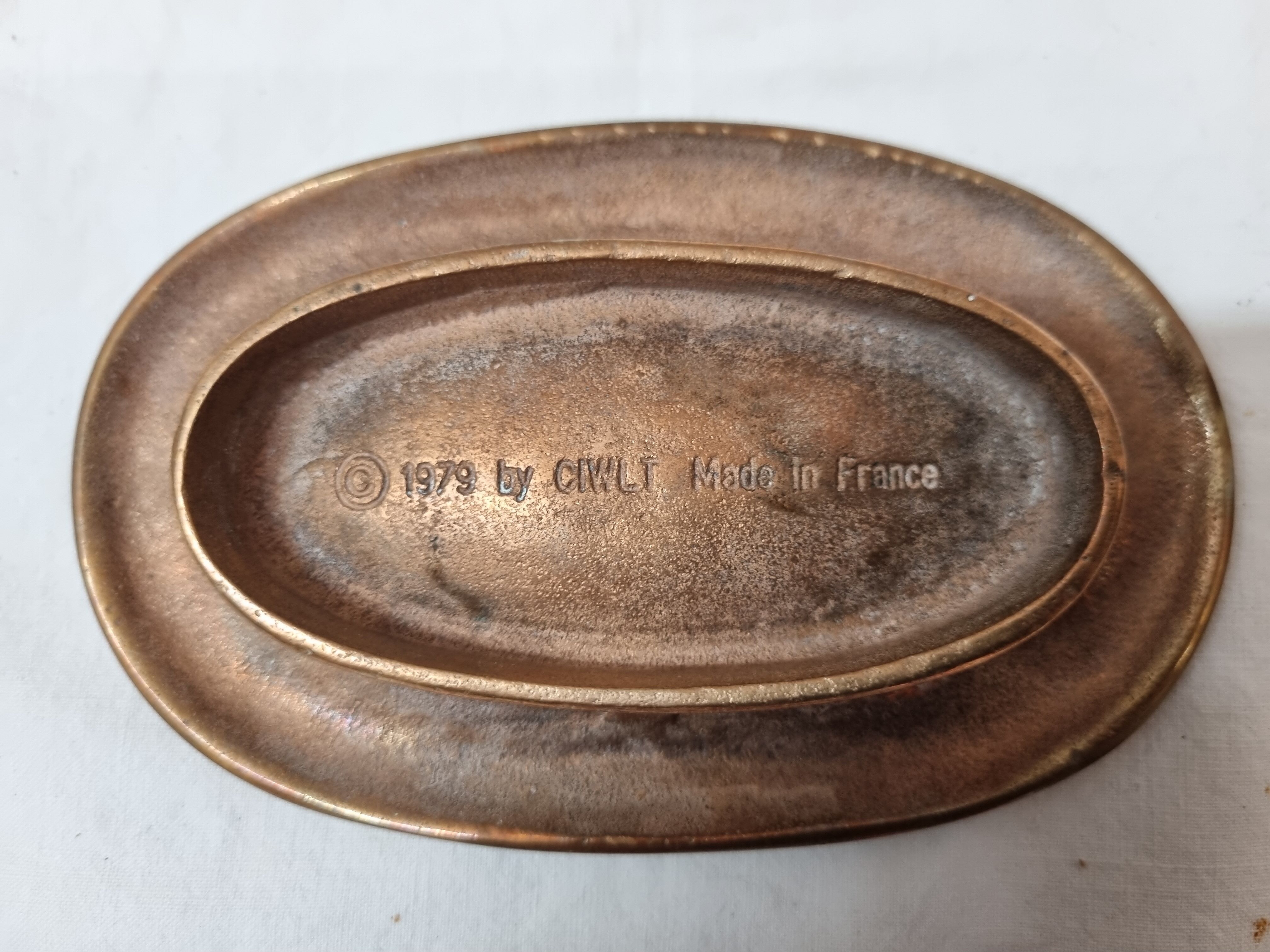 Ashtray wagon company bed (ciwlt)