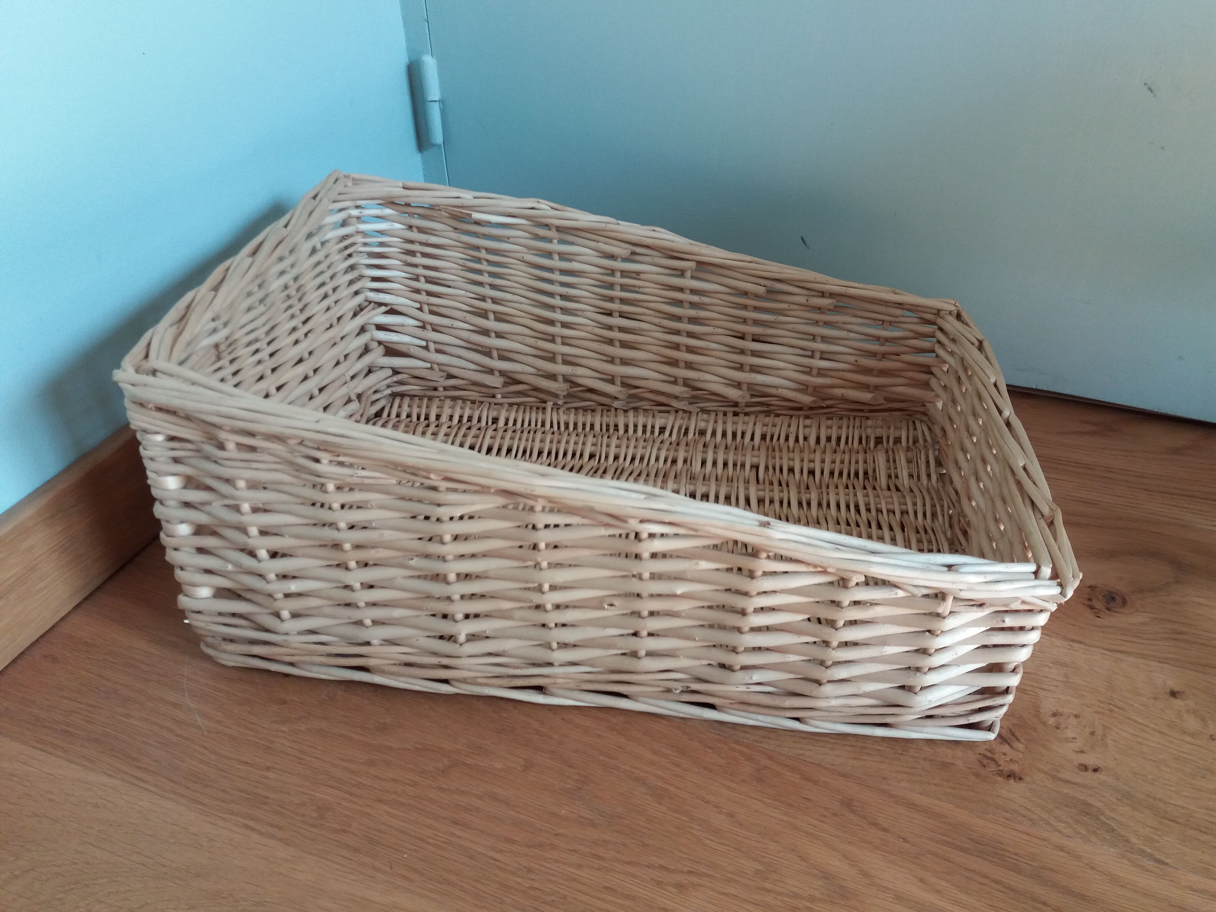 Rectangular wicker basket 48 cm by 31 cm