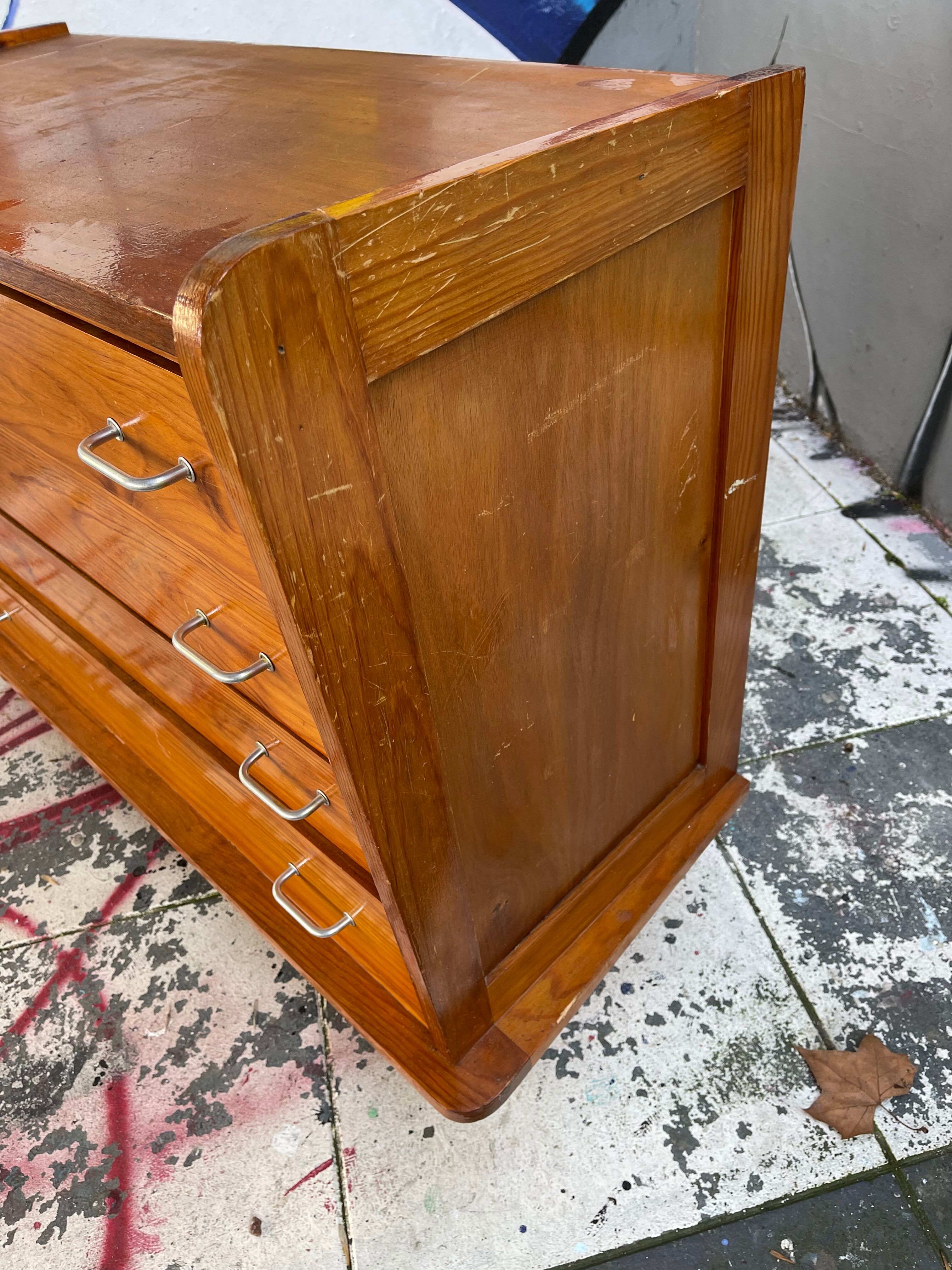 Vintage chest of drawers 70