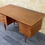 60s 70s teak desk desk Danish Modern Design Denmark