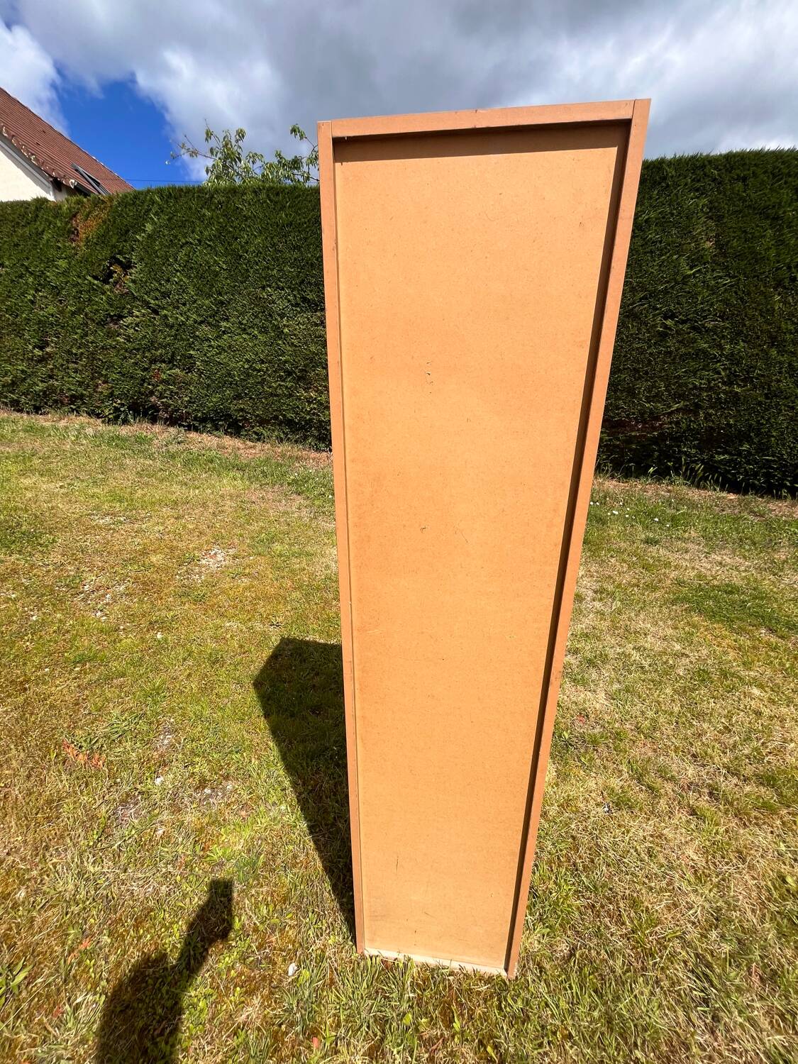 Curtain cabinet