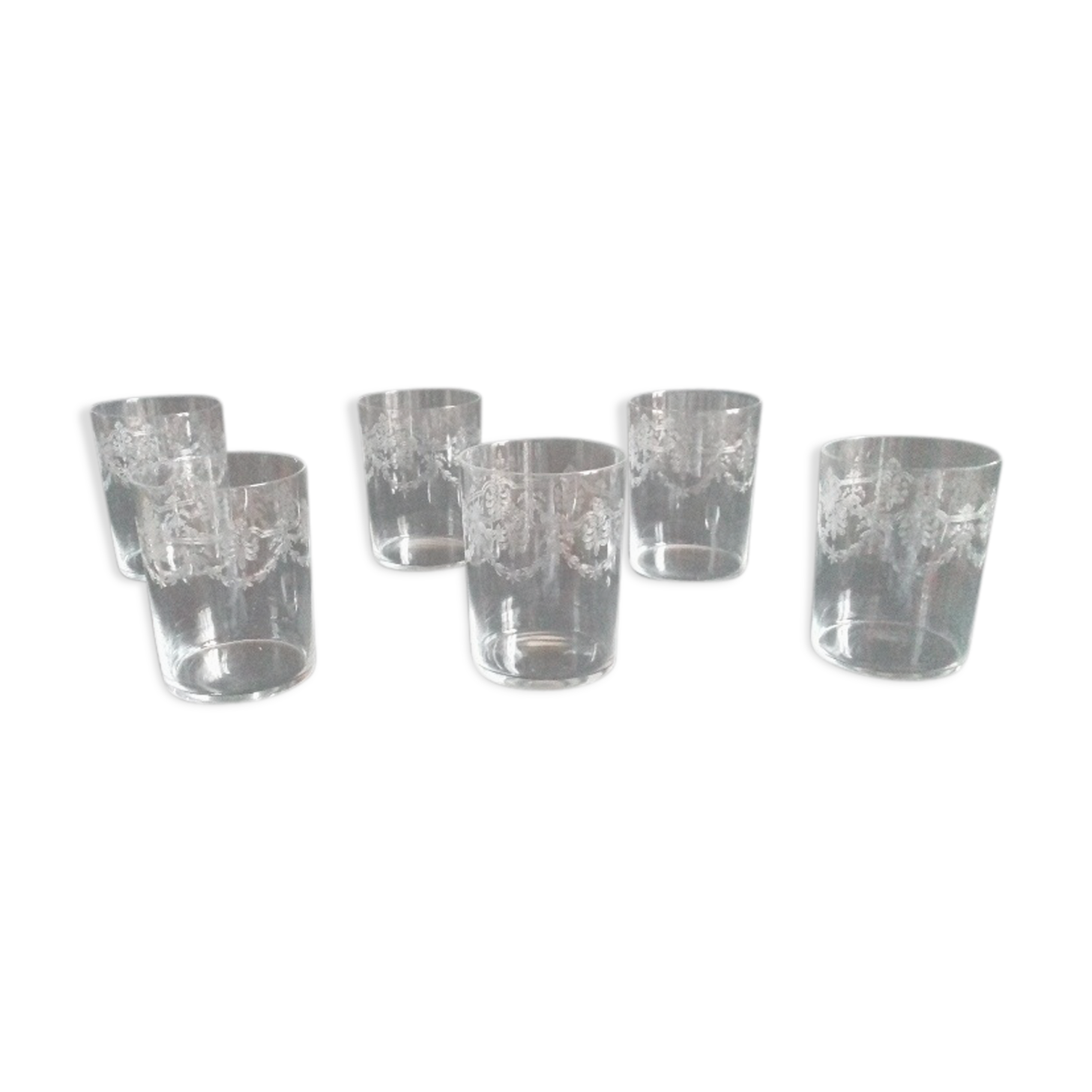 Set 6 engraved glasses