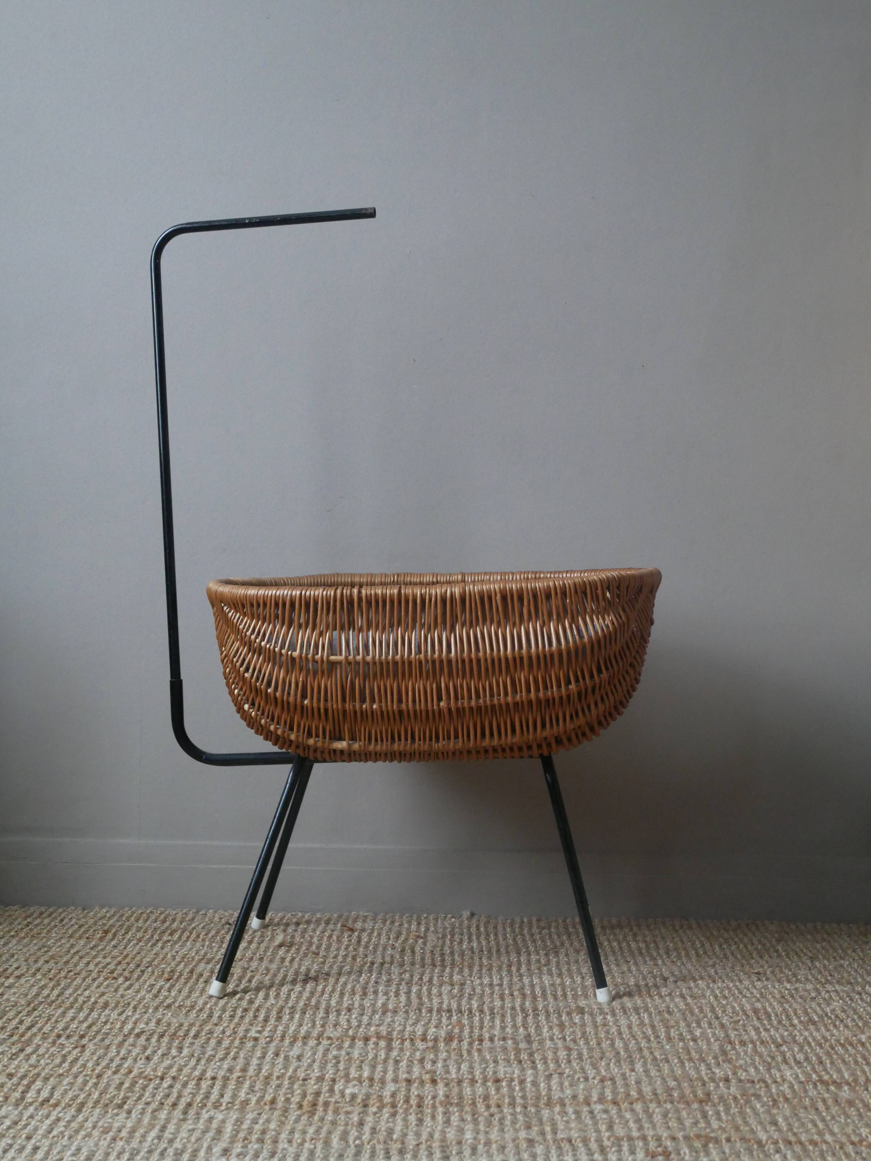 Wicker cradle metal base Scandinavian design vintage Dutch handmade doll bed