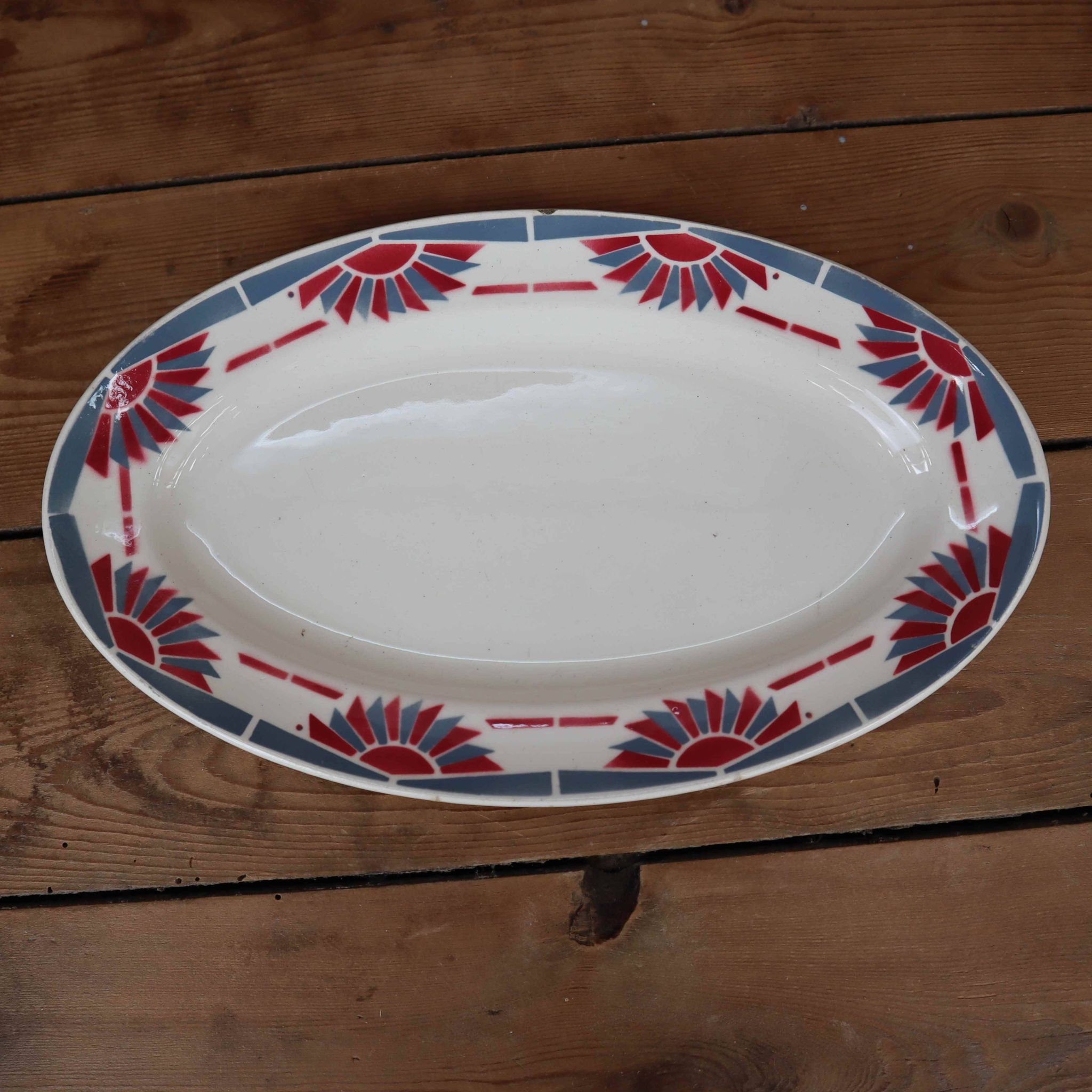 Old oval earthenware dish "Horizon" St Amand