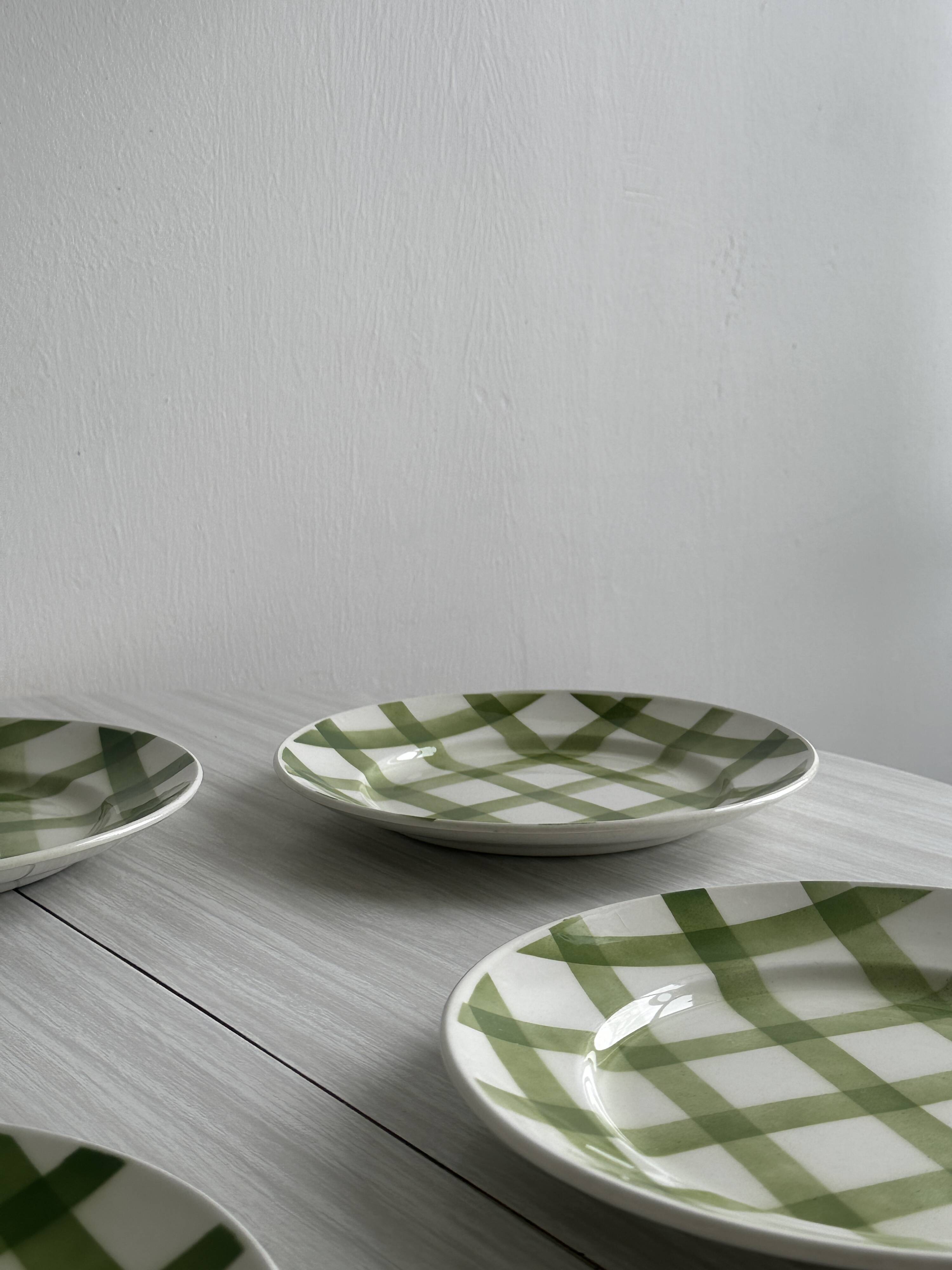 6 Moulin des Loups plates