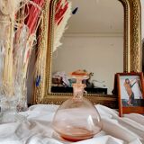 Carafe flacon en verre rose