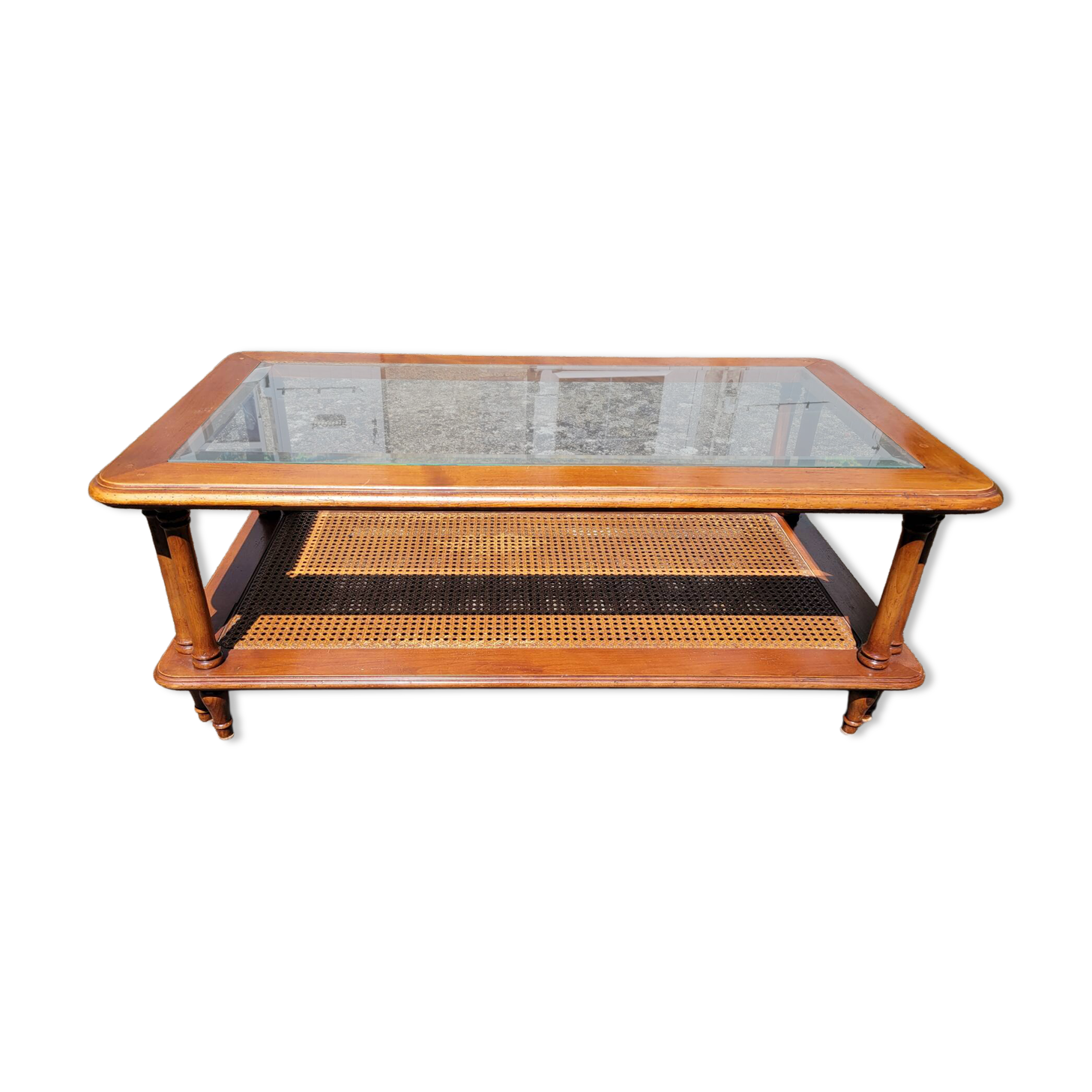 Table basse en merisier, verre et cannage