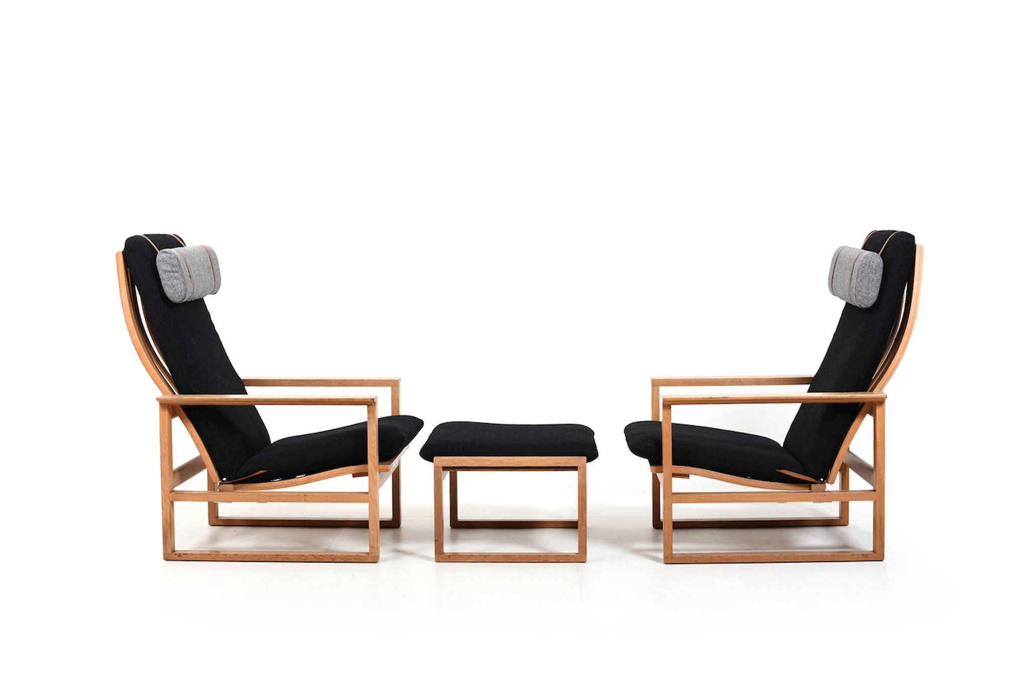 Børge Mogensen Sled Chairs BM-2254 and Stool 1960s