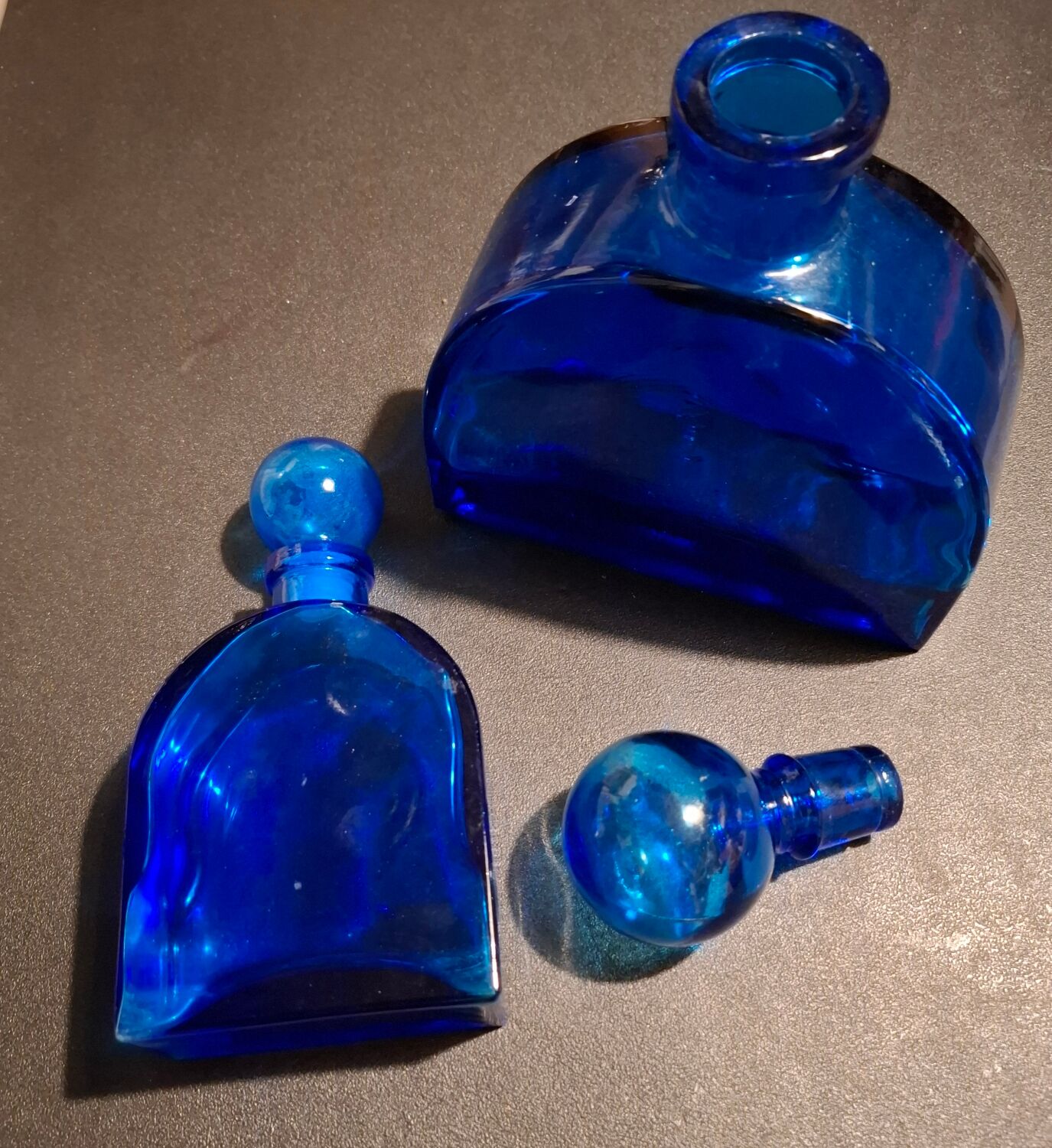 Lot de 2 carafes artisanales