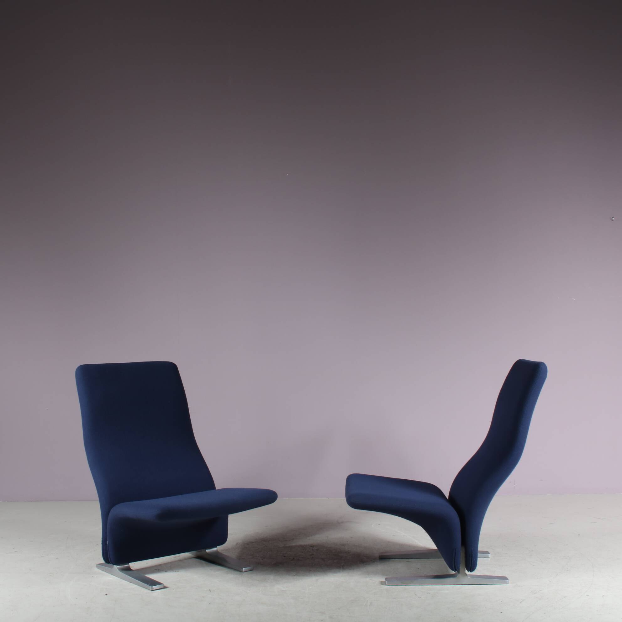 1970s Pair of “Concorde” chairs by Pierre Paulin for Artifort, Netherlands