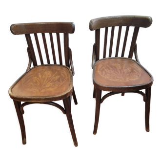 Pair of deco antique bistro chairs on top 8