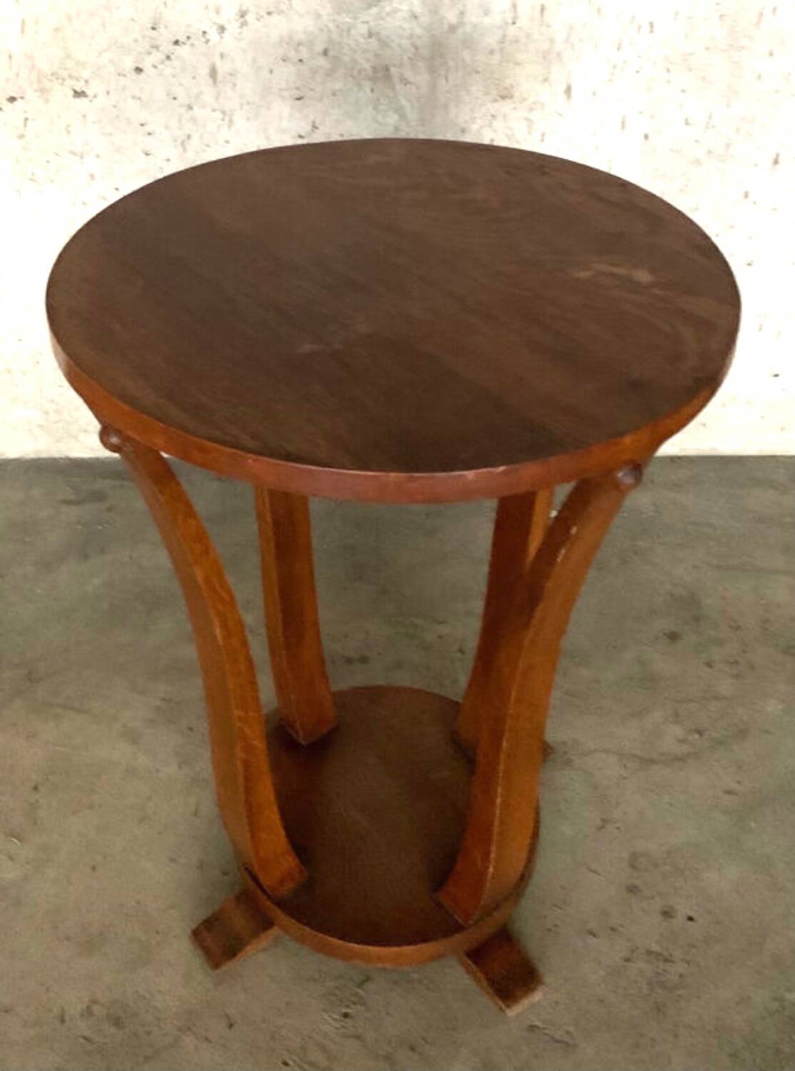 Art deco pedestal table