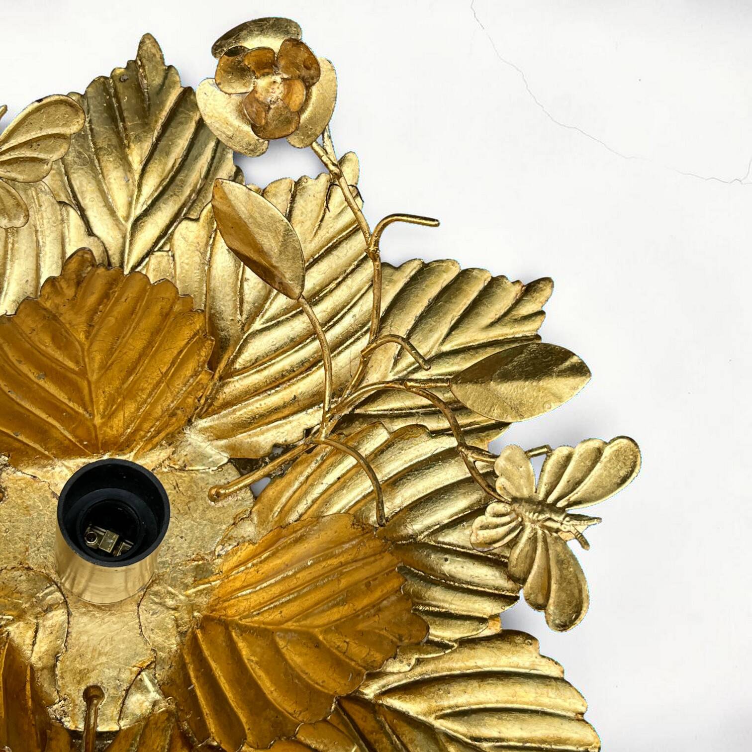 Vintage gold leaf metal flower wall light Florentine wall sconce