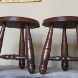 Paire de tabourets bas tripodes vintages en bois tourné