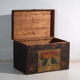 Coffre ancien peint en bois de pin – Chine, vers 1900