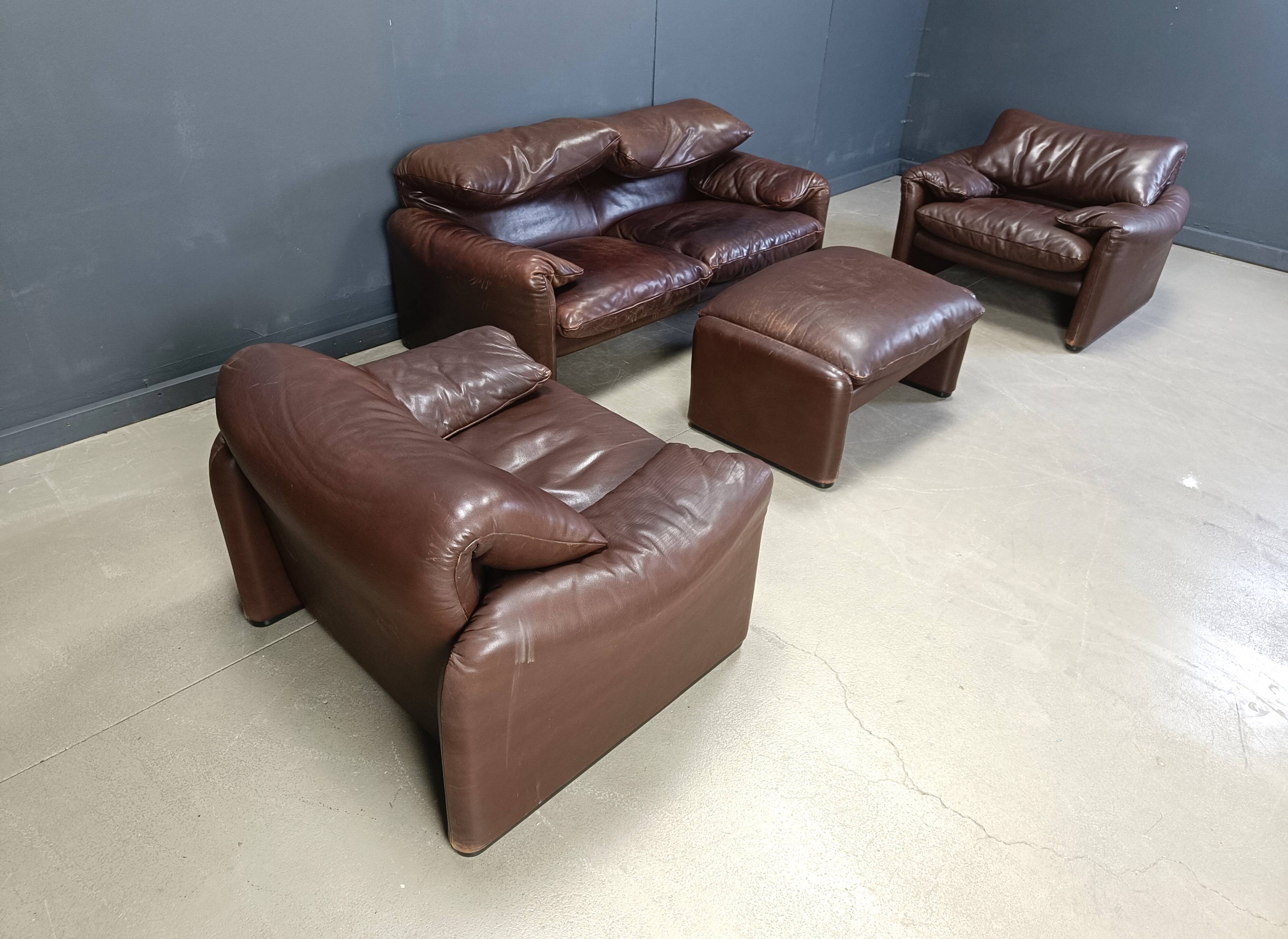 Ensemble de canapés Maralunga en cuir marron vintage, années 1970