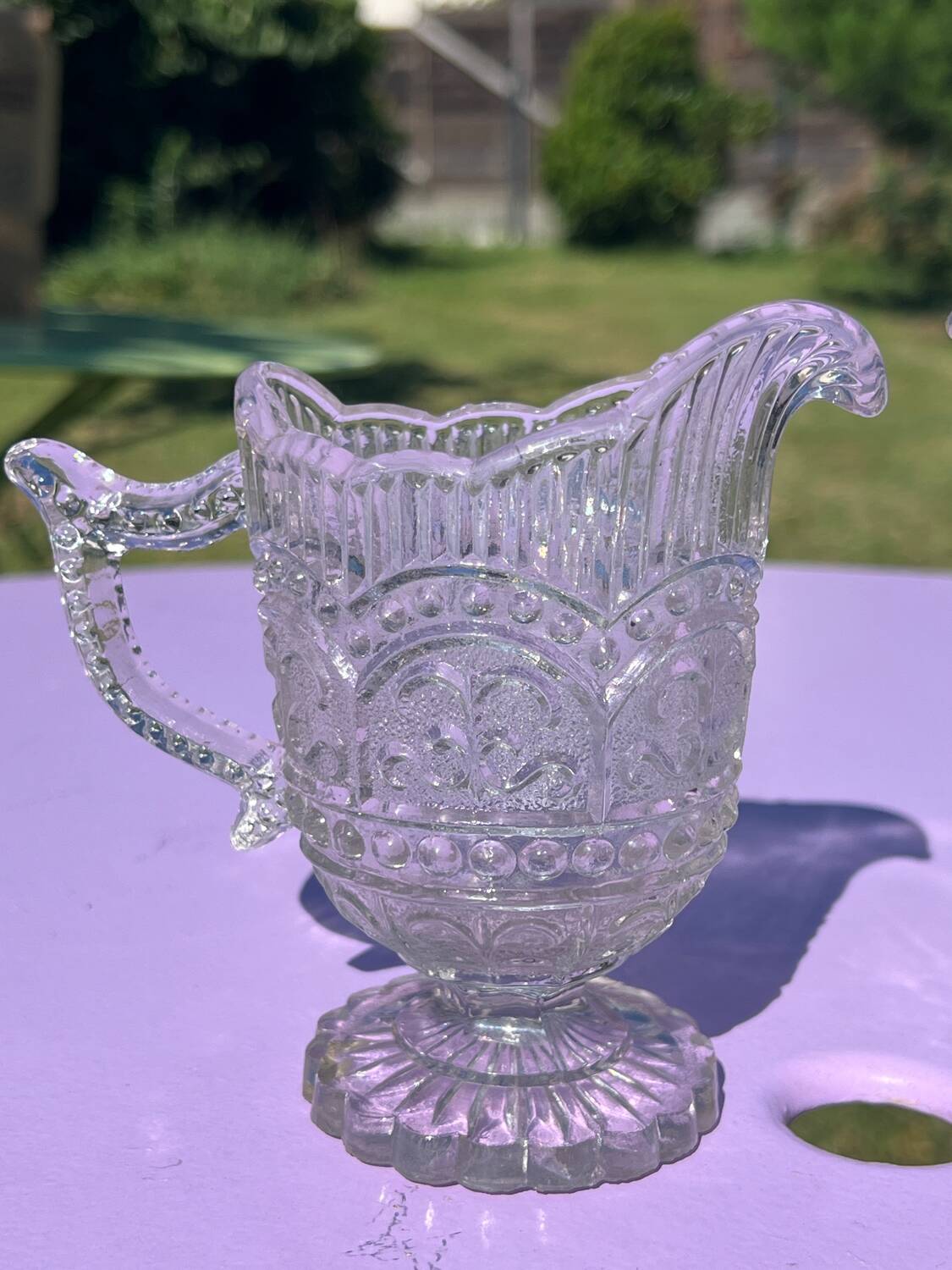 Lot - 2 Aiguières ancienne époque 1900 en cristal moulé