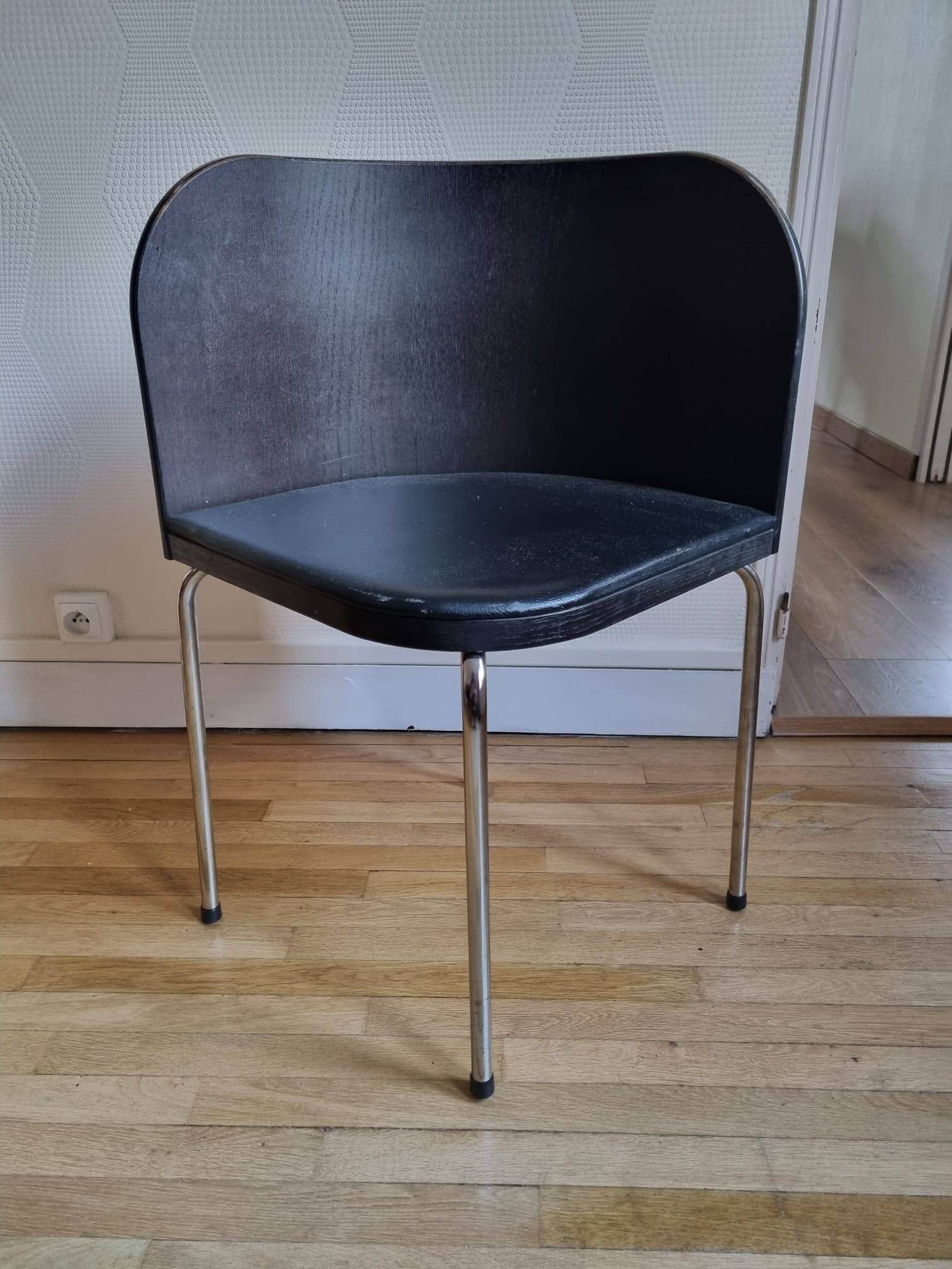 Table and 4 chairs Ikea Fusion