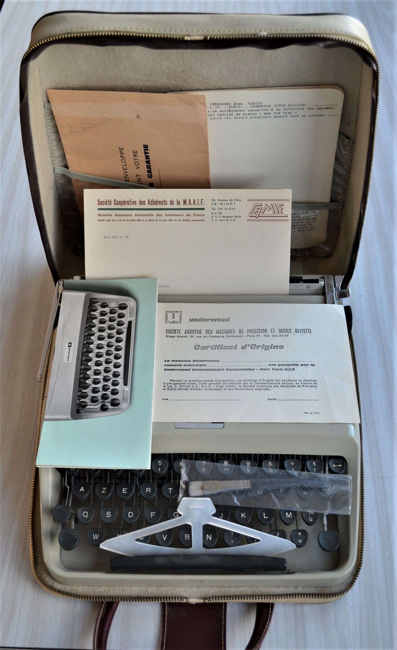 Underwood 18 by Olivetti - vintage 1968