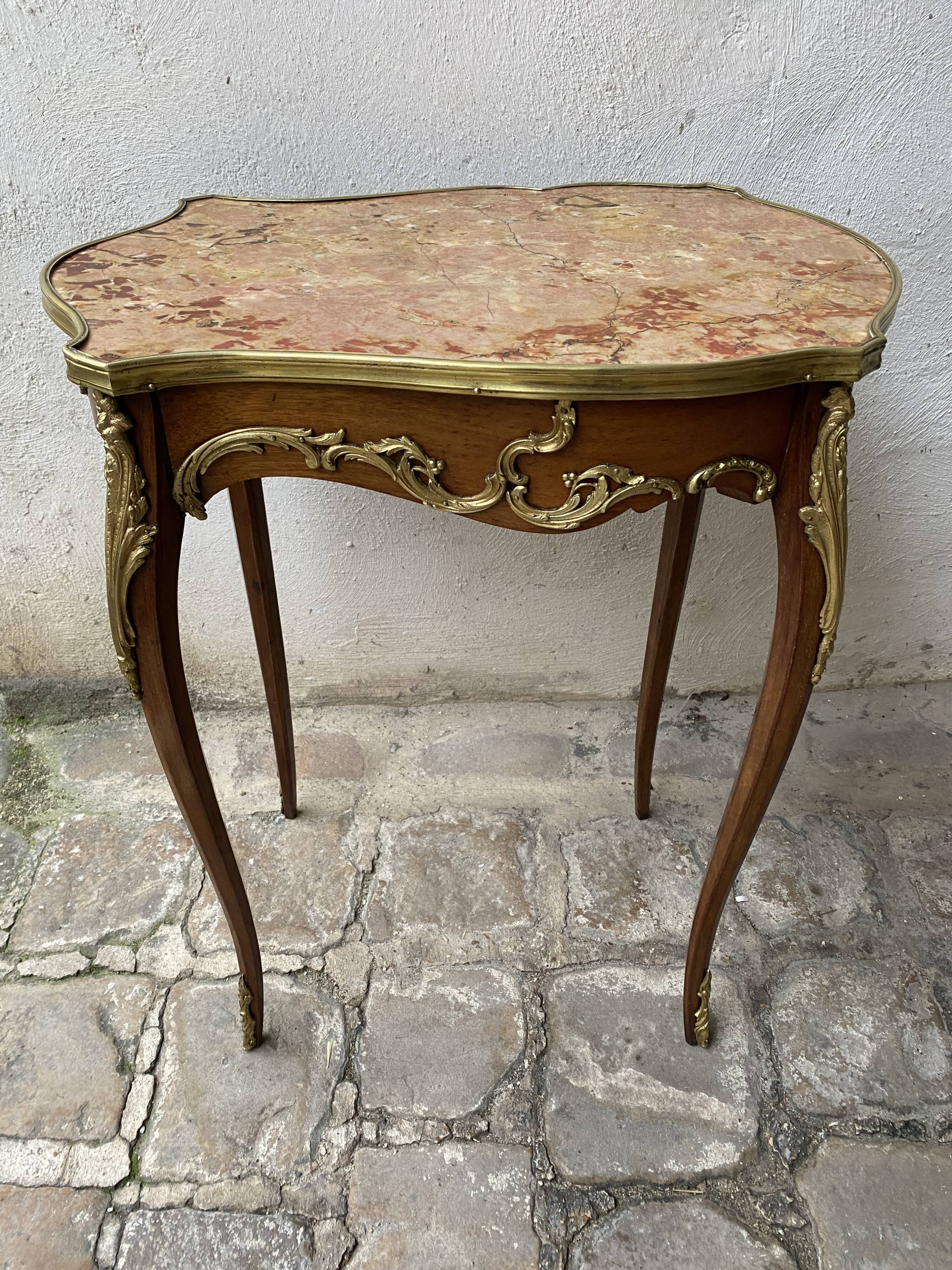 Napoleon III kidney table in Louis XV style with marble top